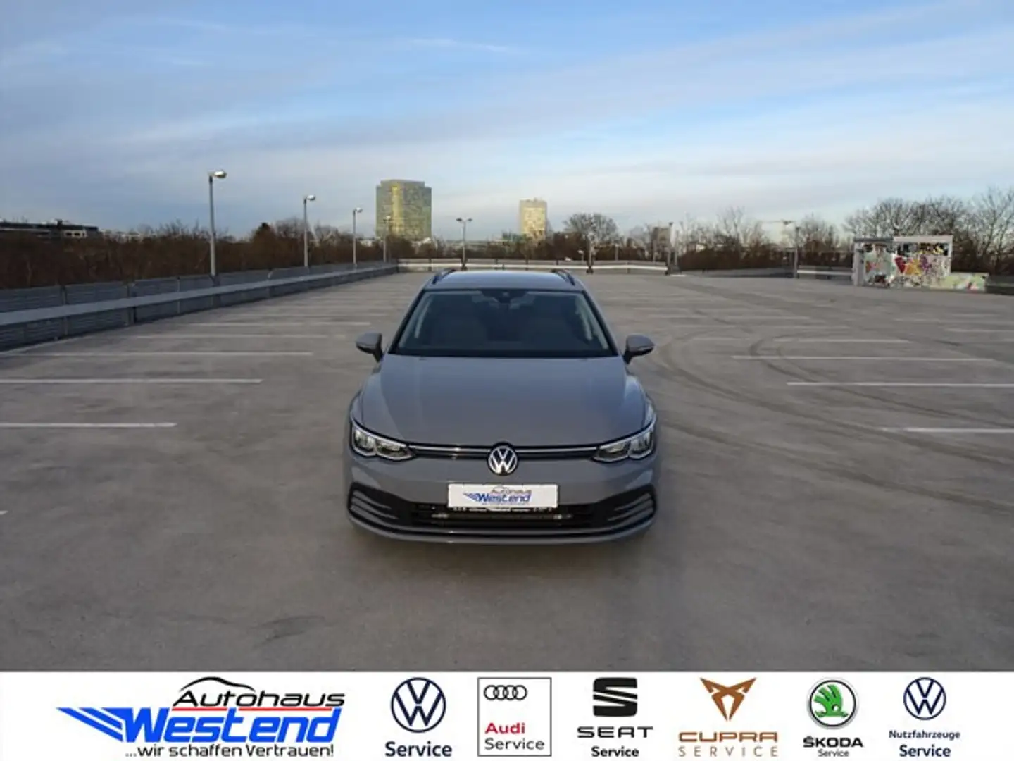 Volkswagen Golf Variant Life 1.5 eTSI 110kW DSG Navi LED AHK Klima Navi Gris - 1