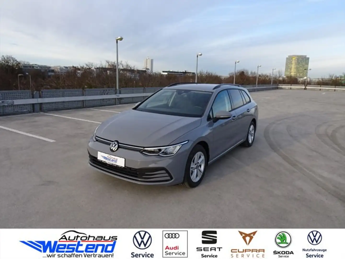 Volkswagen Golf Variant Life 1.5 eTSI 110kW DSG Navi LED AHK Klima Navi Gris - 2