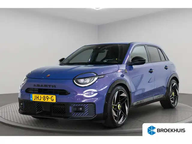 Abarth 600e Scorpionissima 54 kWh | SOH 97% | Tot 8 Jaar Garan