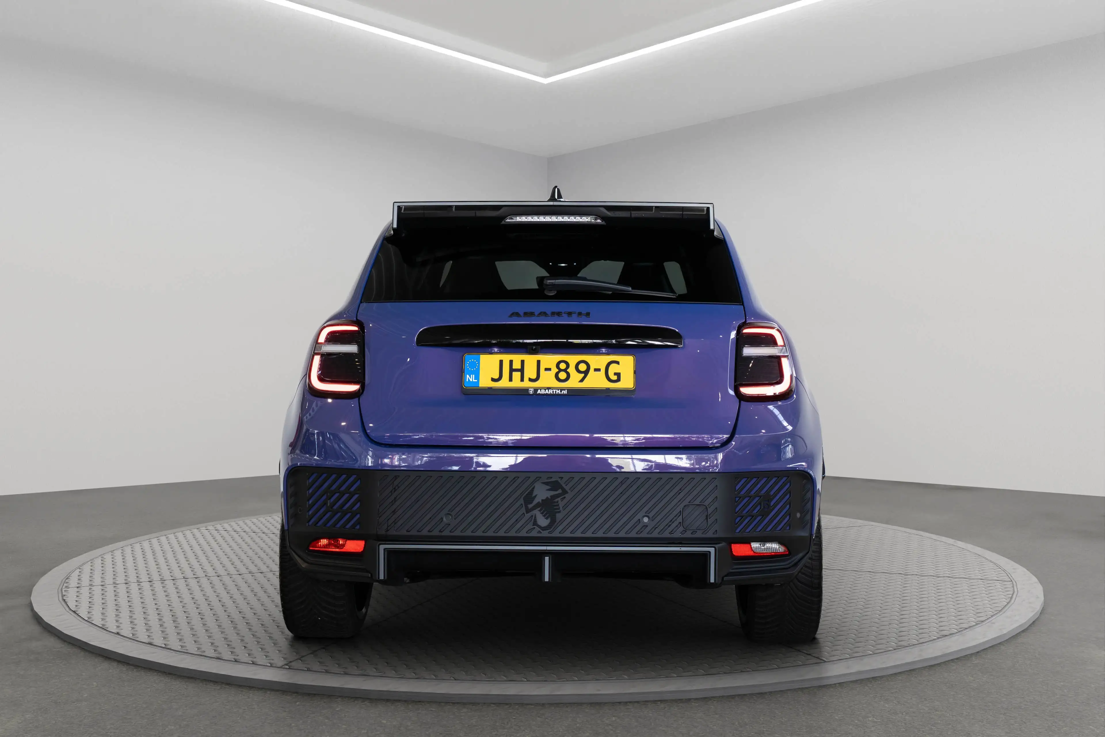 Abarth 600e Scorpionissima 54 kWh | Tot 8 Jaar Garantie | Wint — photo 5