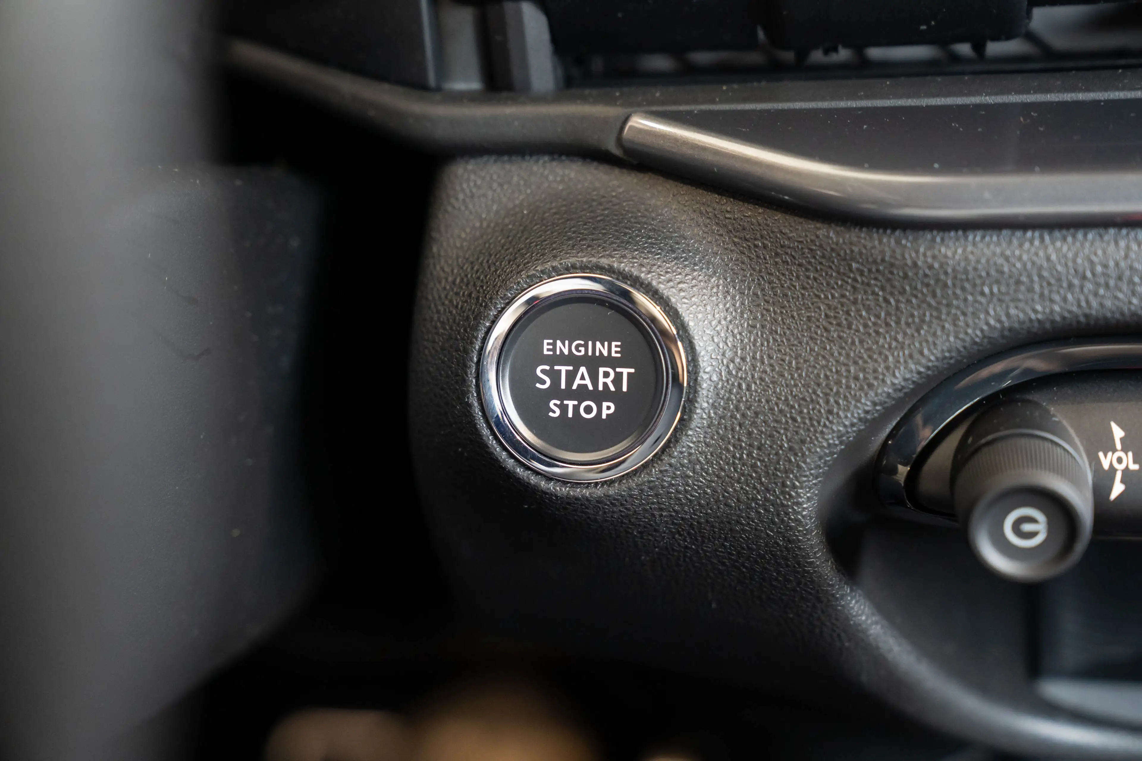 Abarth 600e Scorpionissima 54 kWh | Tot 8 Jaar Garantie | Wint — photo 35