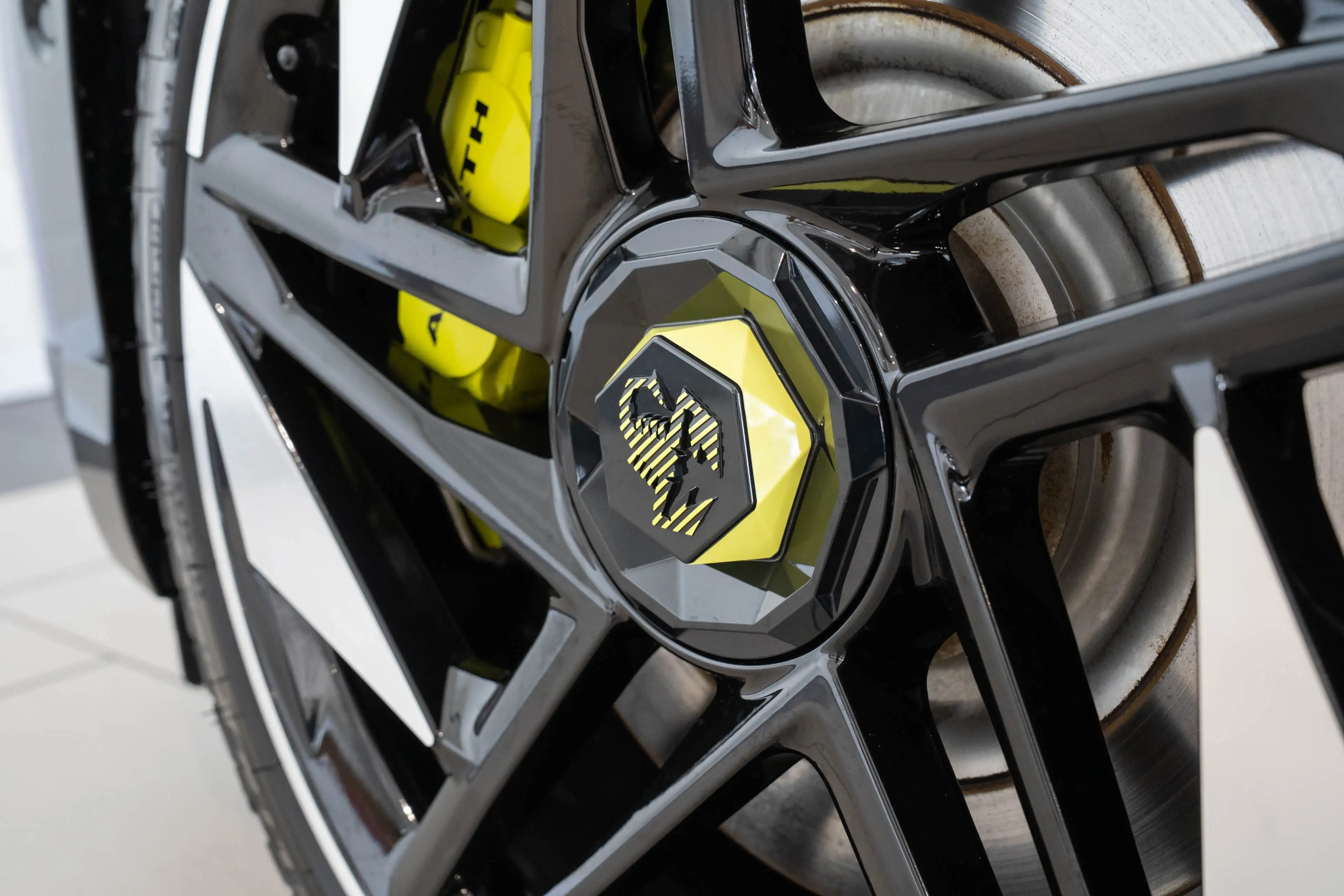 Abarth 600e Scorpionissima 54 kWh | Tot 8 Jaar Garantie | Wint — photo 13