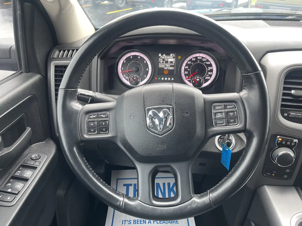 RAM 1500 снимка RAM 1500