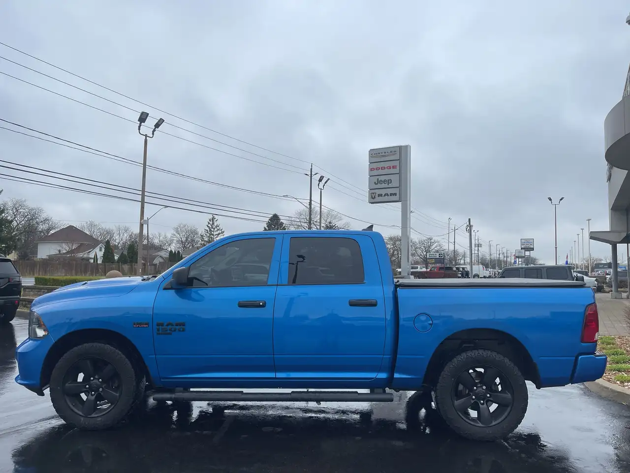 RAM 1500 снимка RAM 1500