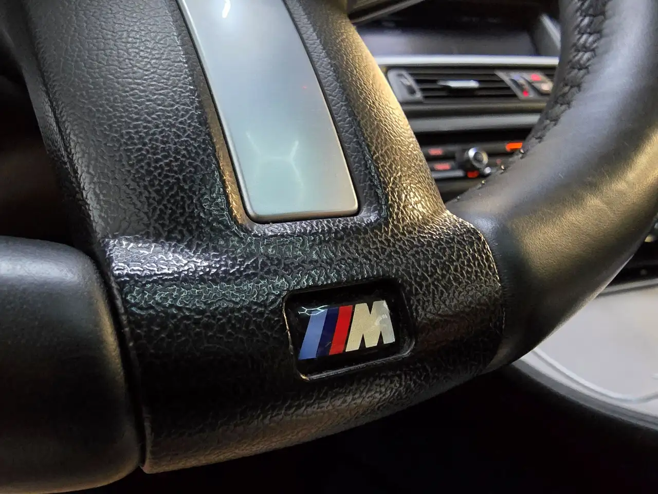 BMW 5 Series снимка BMW 5 Series