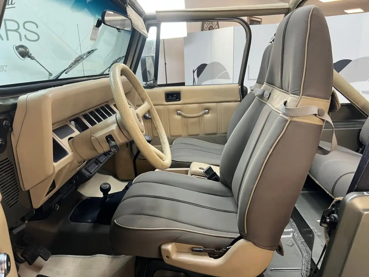 Jeep Wrangler 4.0 177 SAHARA, foto 10
