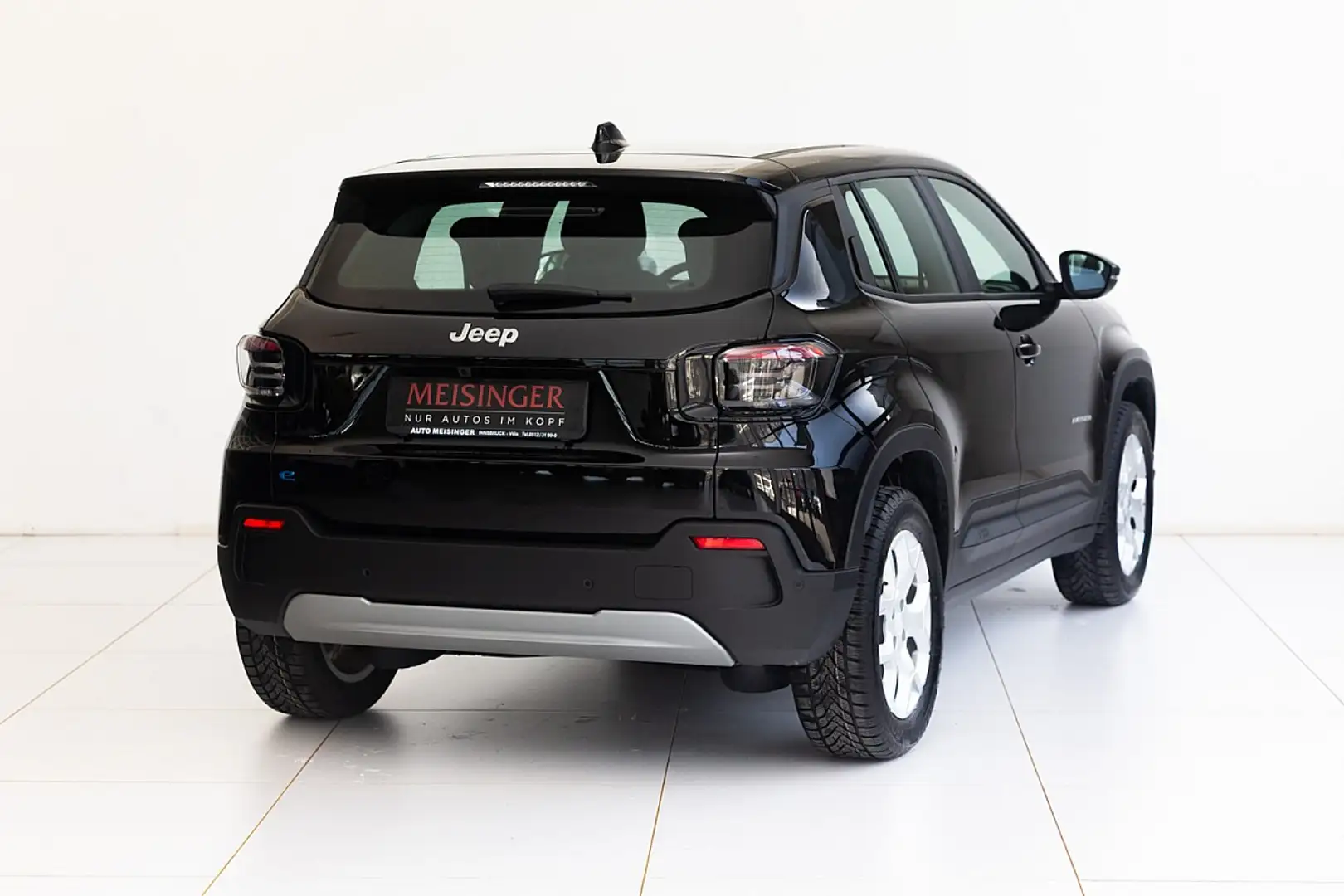 Jeep Avenger BEV 54kWh Altitude Schwarz - 2