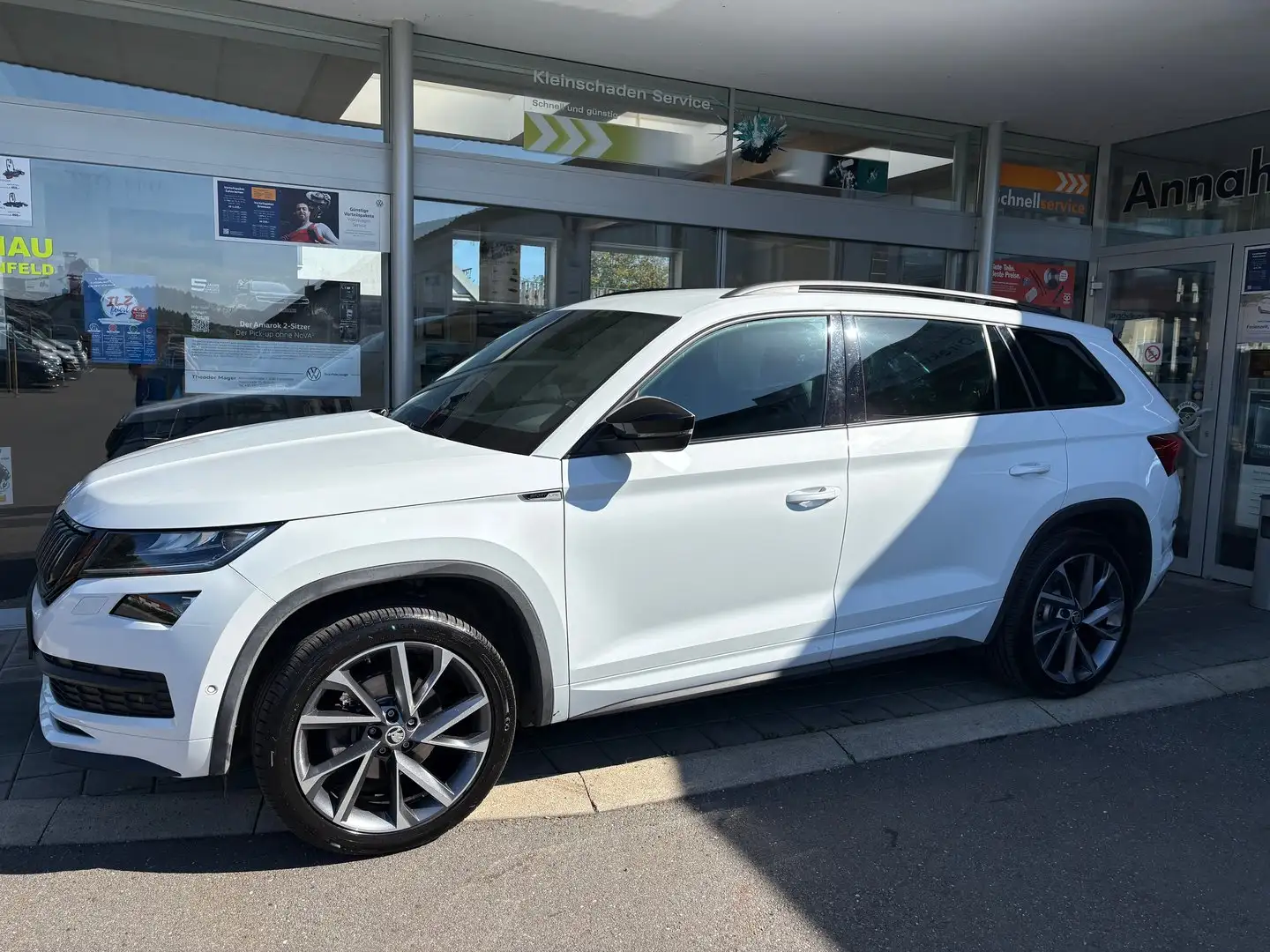 Skoda Kodiaq 4x4 SPORTLINE TDI DSG Weiß - 2