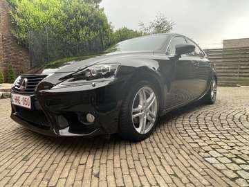 300h 2.5i Privilege Line E-CVT