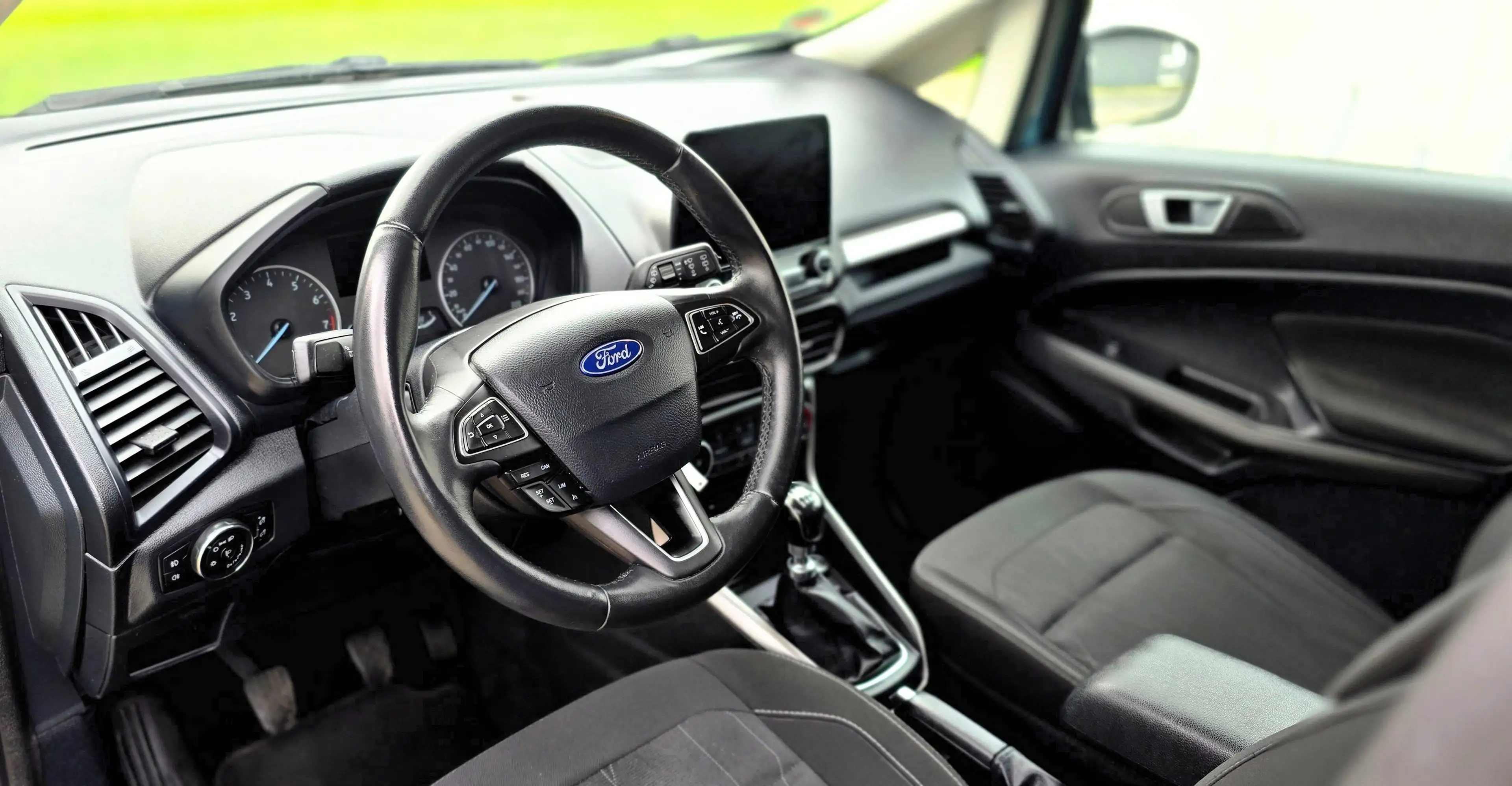 Ford EcoSport 125 PS / Top Zustand / Top Ausstattung — photo 11