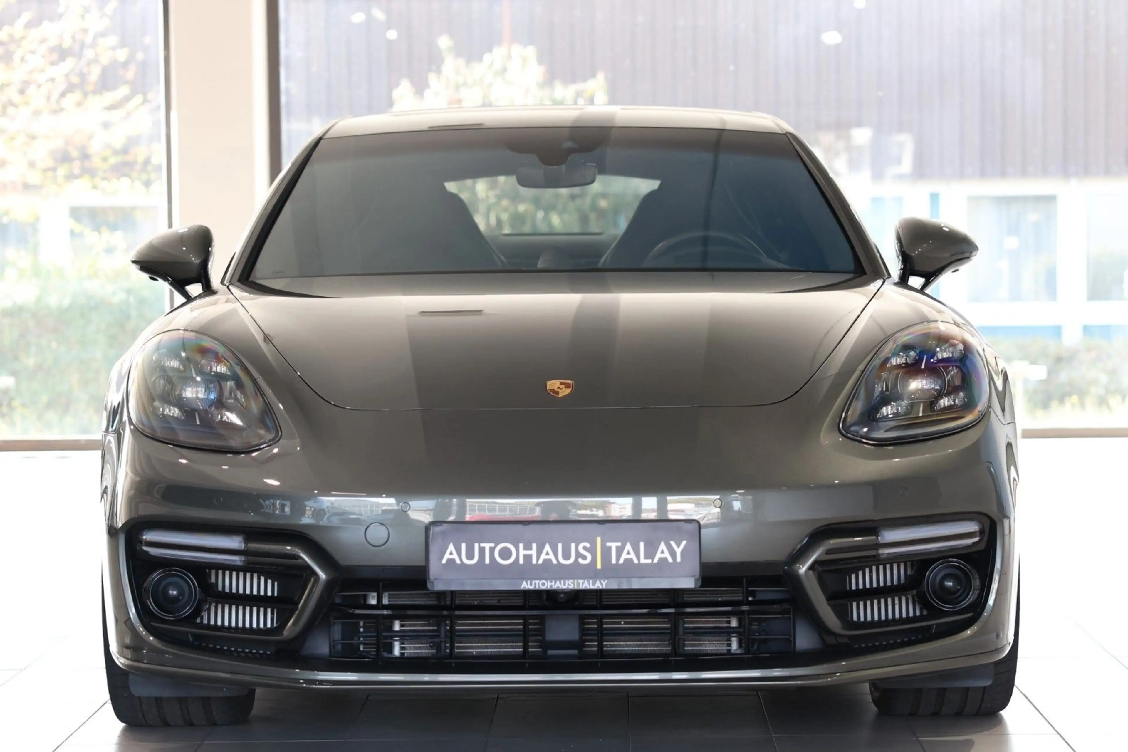 Porsche Panamera Turbo S Vierradlnk*Carbon*Soft*1-Hand — photo 2