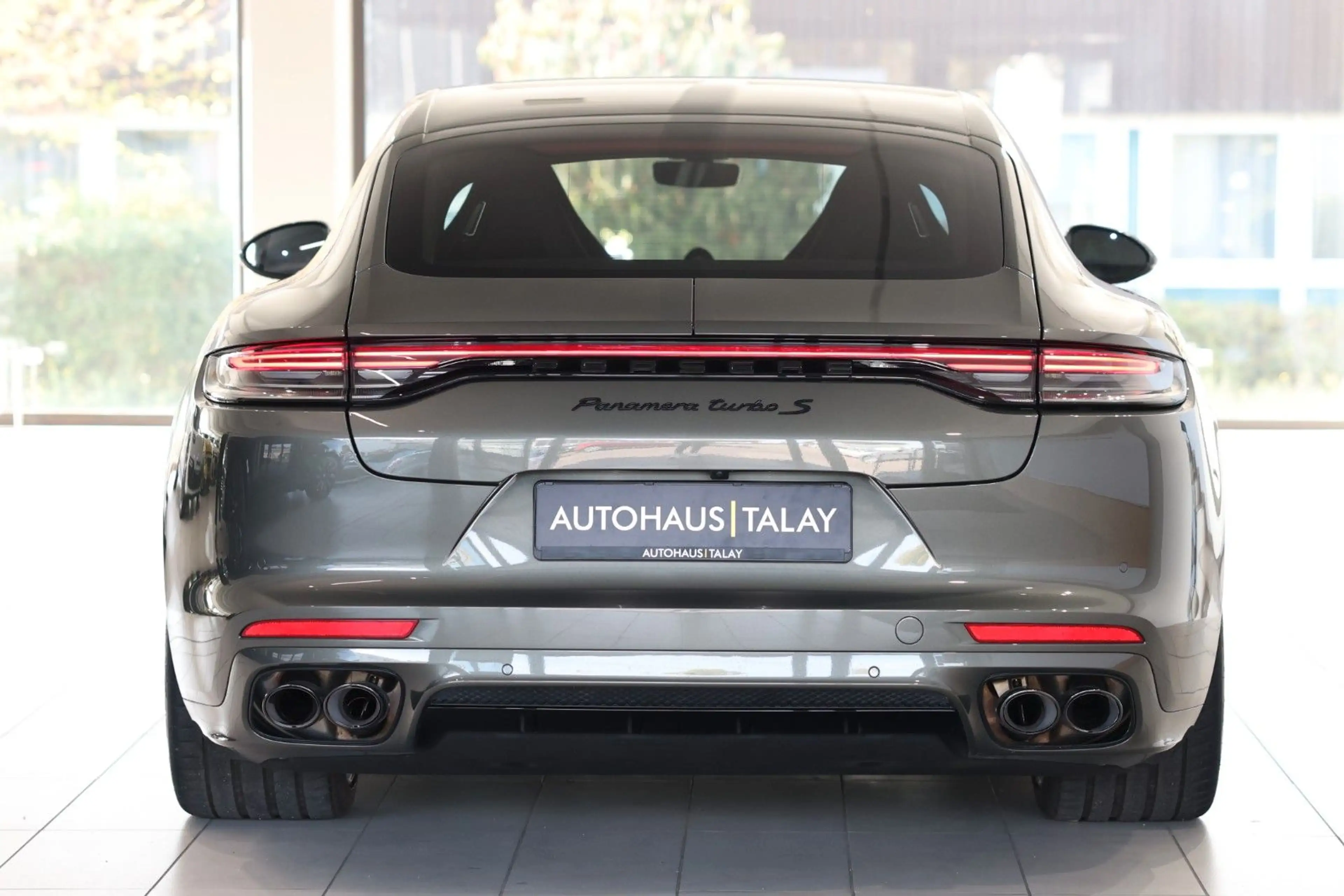 Porsche Panamera Turbo S Vierradlnk*Carbon*Soft*1-Hand — photo 6