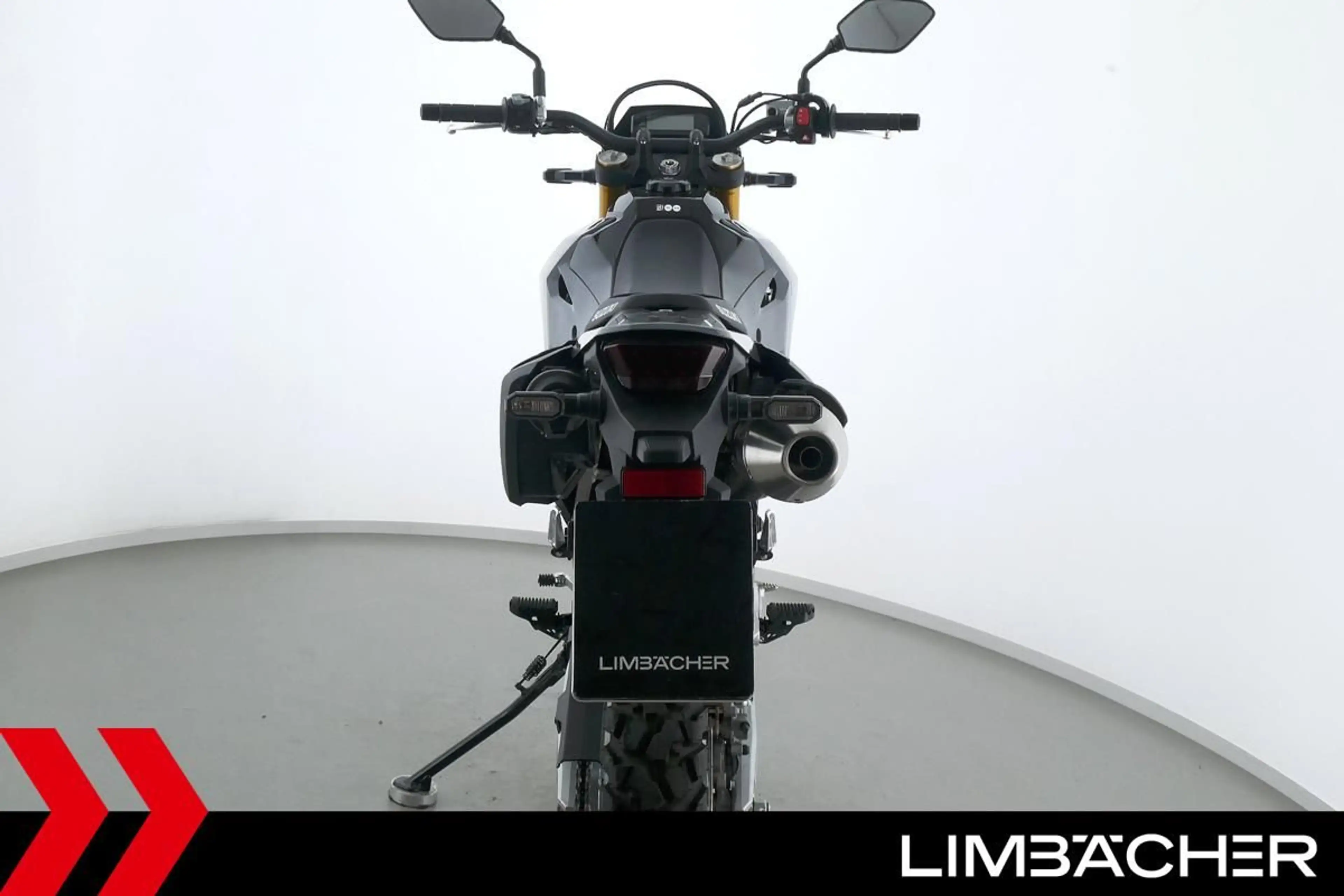 Suzuki DR-Z4S ENDURO - TC, Fahrmodi — photo 16