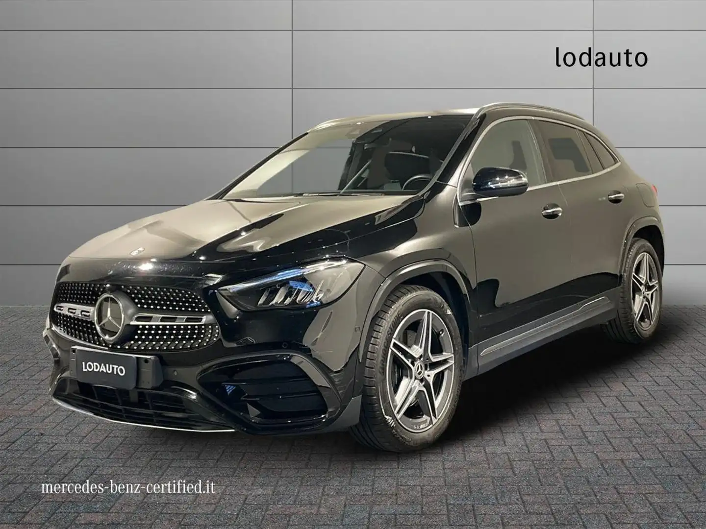 Mercedes-Benz GLA 180 GLA 180 d Automatic AMG Line Advanced Plus Schwarz - 1