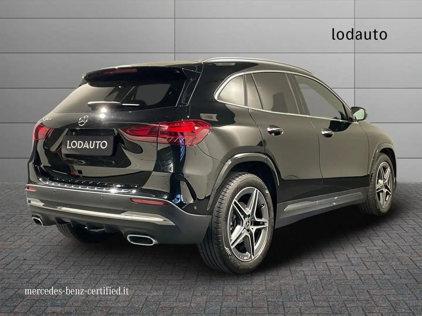 Mercedes-Benz GLA 180 GLA 180 d Automatic AMG Line Advanced Plus Schwarz - 2