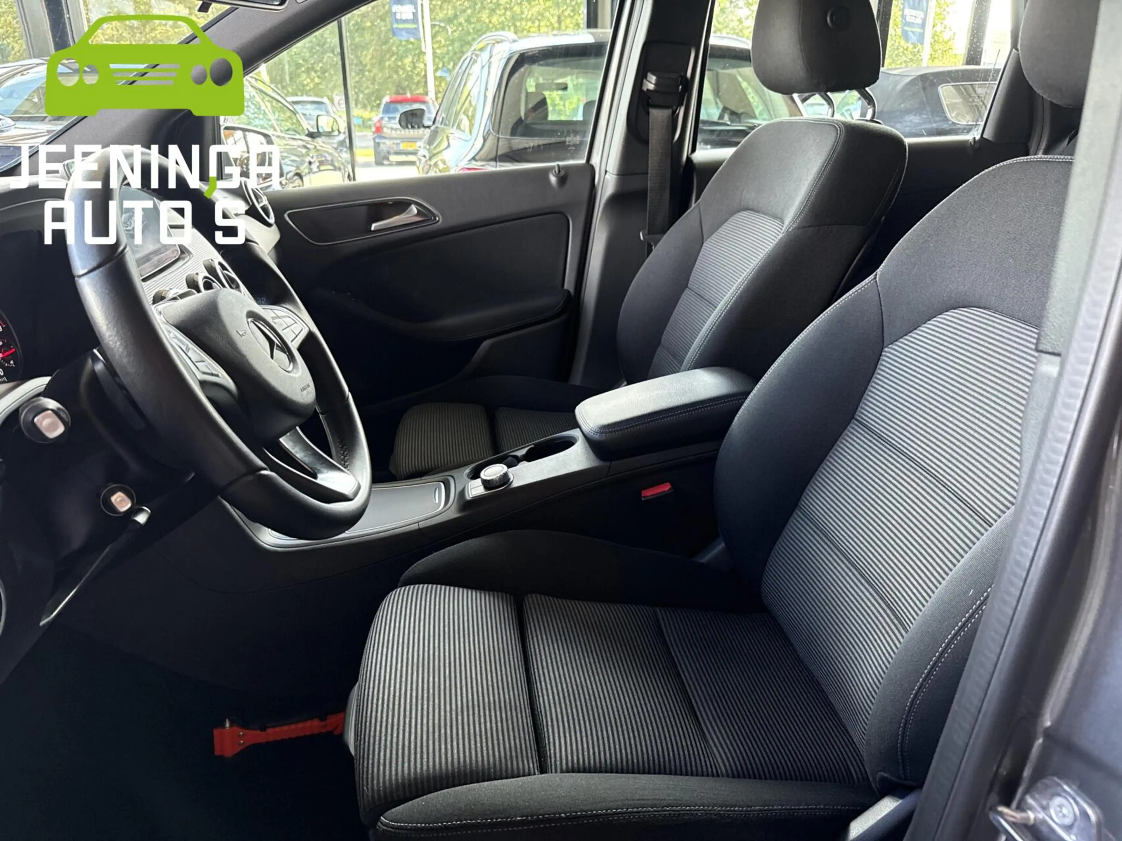 Mercedes-Benz B 180 Business Solution |Navi|Camera|Stoelverwarming|NAP — photo 4