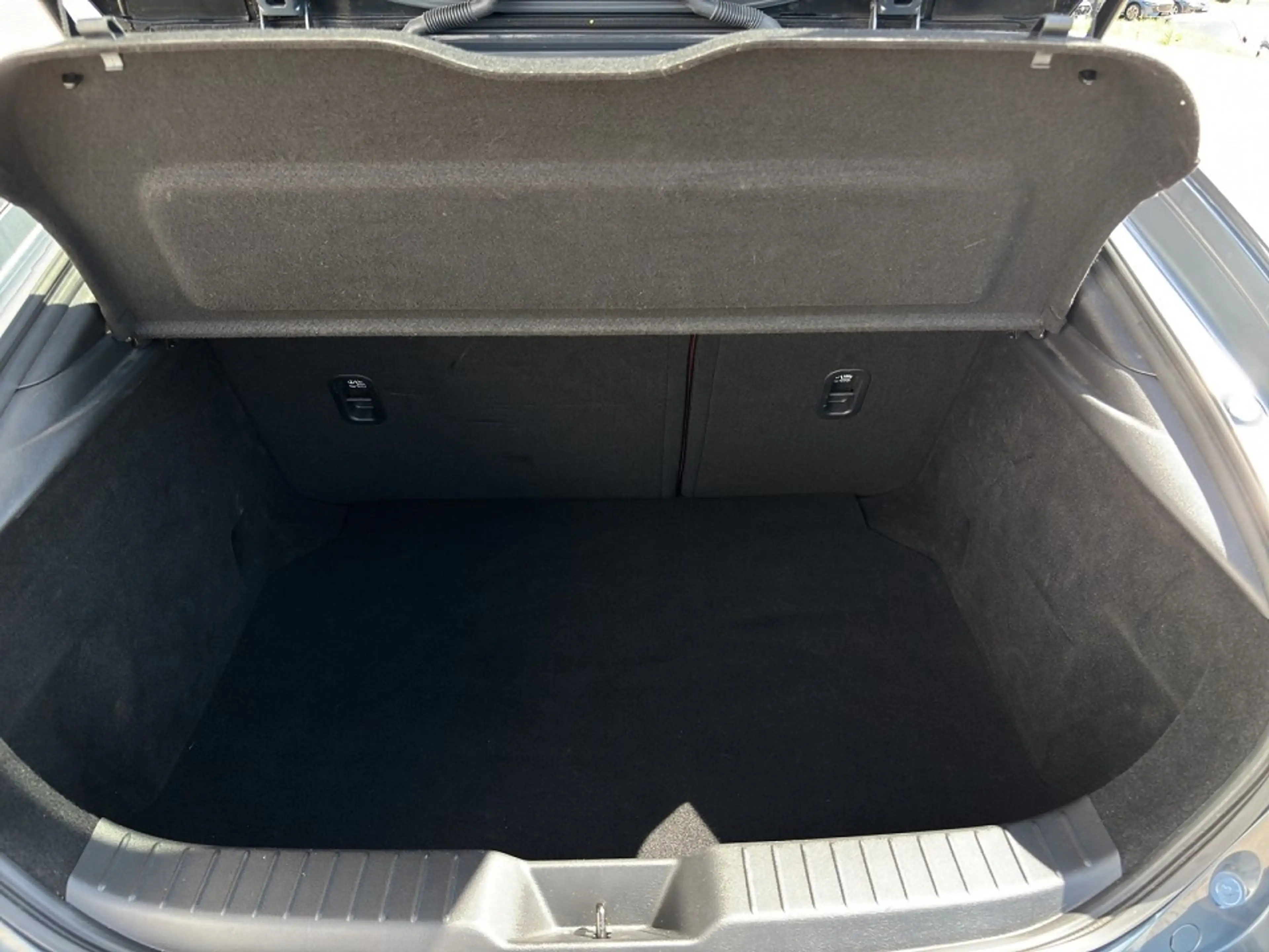 Mazda 3 e-SKYACTIV X 186ps 6AT Exclusive-line *Vollausstat — photo 13