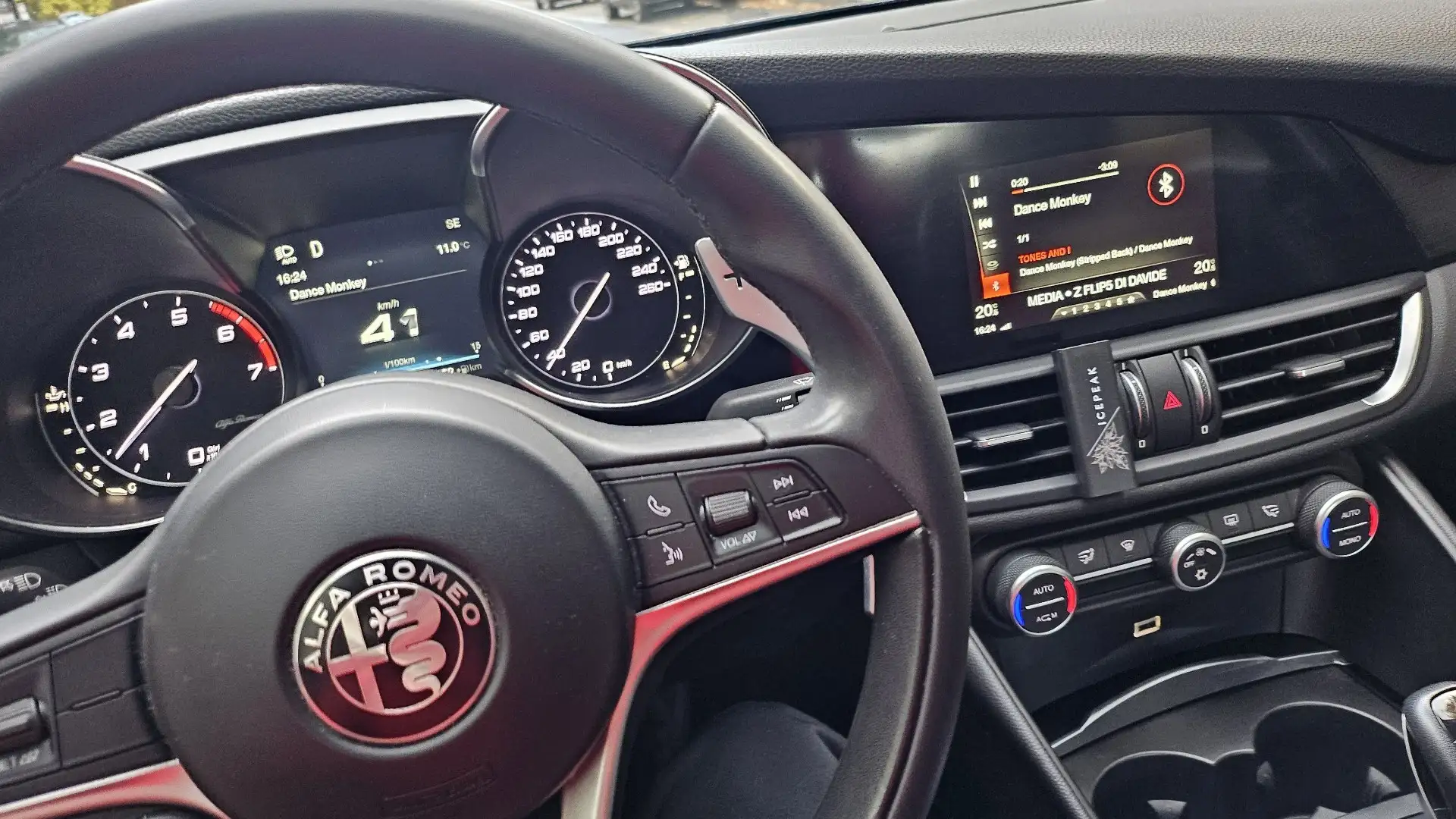 Alfa Romeo Giulia 2.0 t 200cv auto - 1