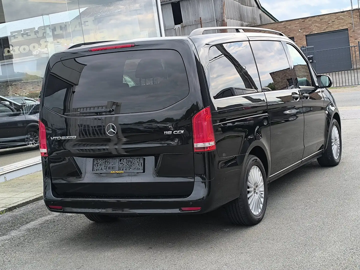 Mercedes-Benz Vito 116CDI LANG 163CV XENON BOITE AUTOMATIQUE 8 PL GPS Zwart - 2