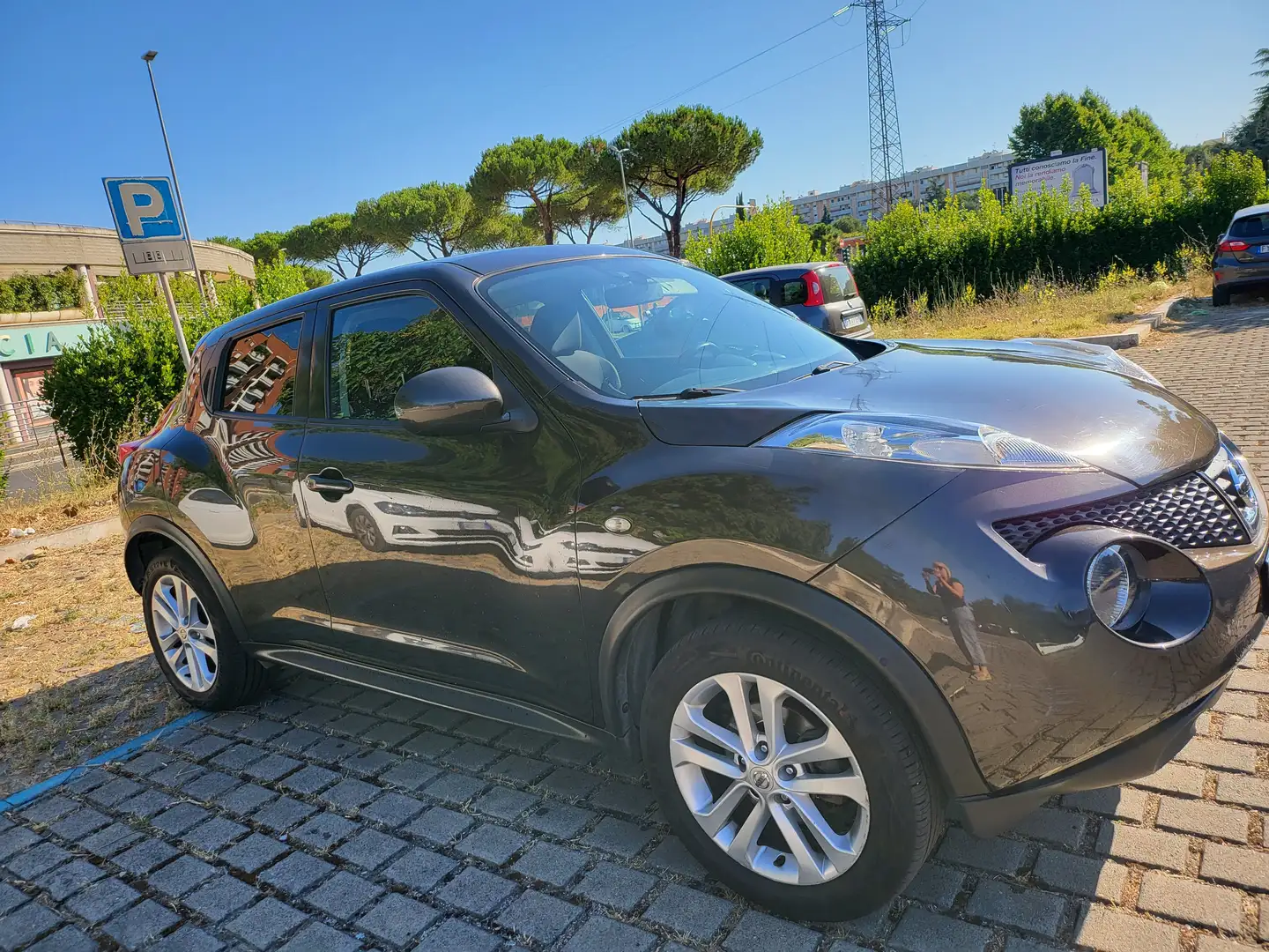 Nissan Juke Acenta 1.5 dci Unipro Fari LED gomme e freni nuovi Marrone - 1