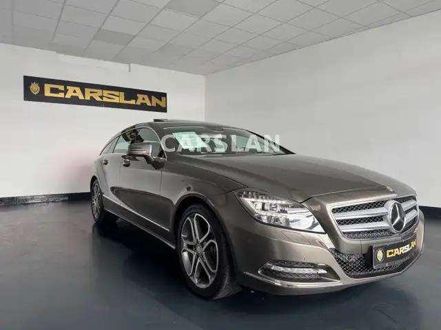 Mercedes-Benz CLS view 5