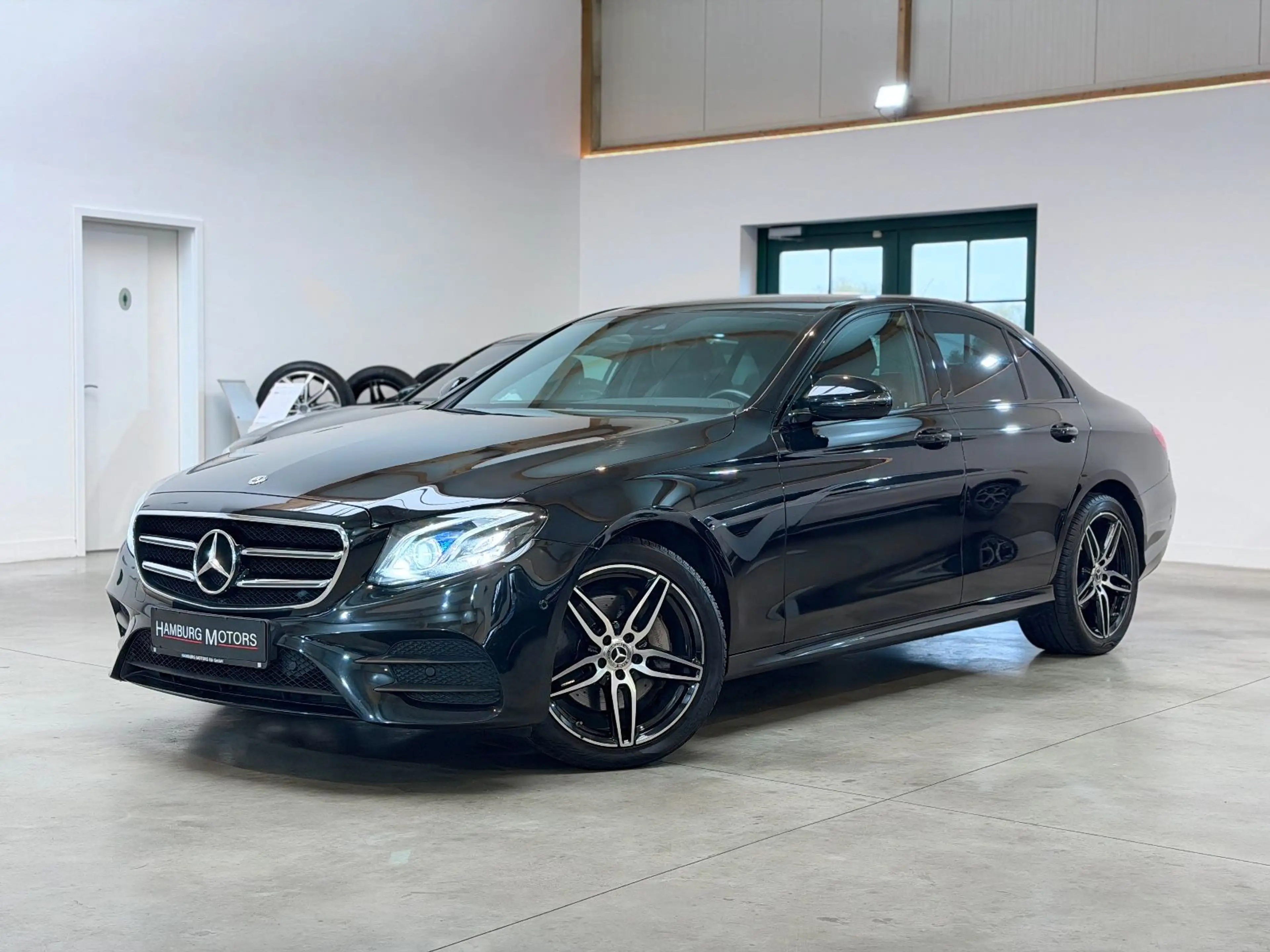 Mercedes-Benz E 220 d 4Matic 9G-Tronic AMG Line LEDER/KAMERA — photo 3