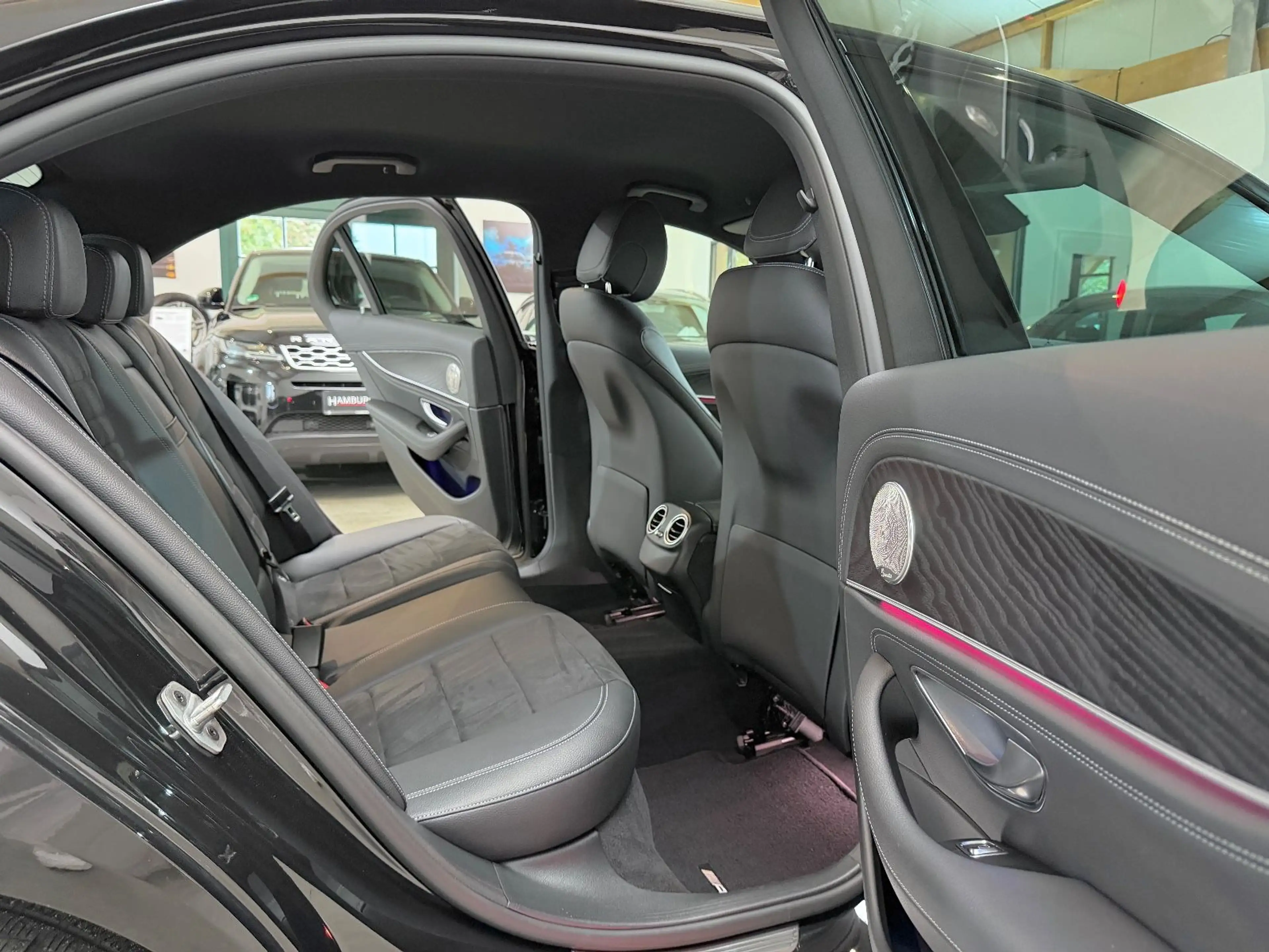 Mercedes-Benz E 220 d 4Matic 9G-Tronic AMG Line LEDER/KAMERA — photo 11