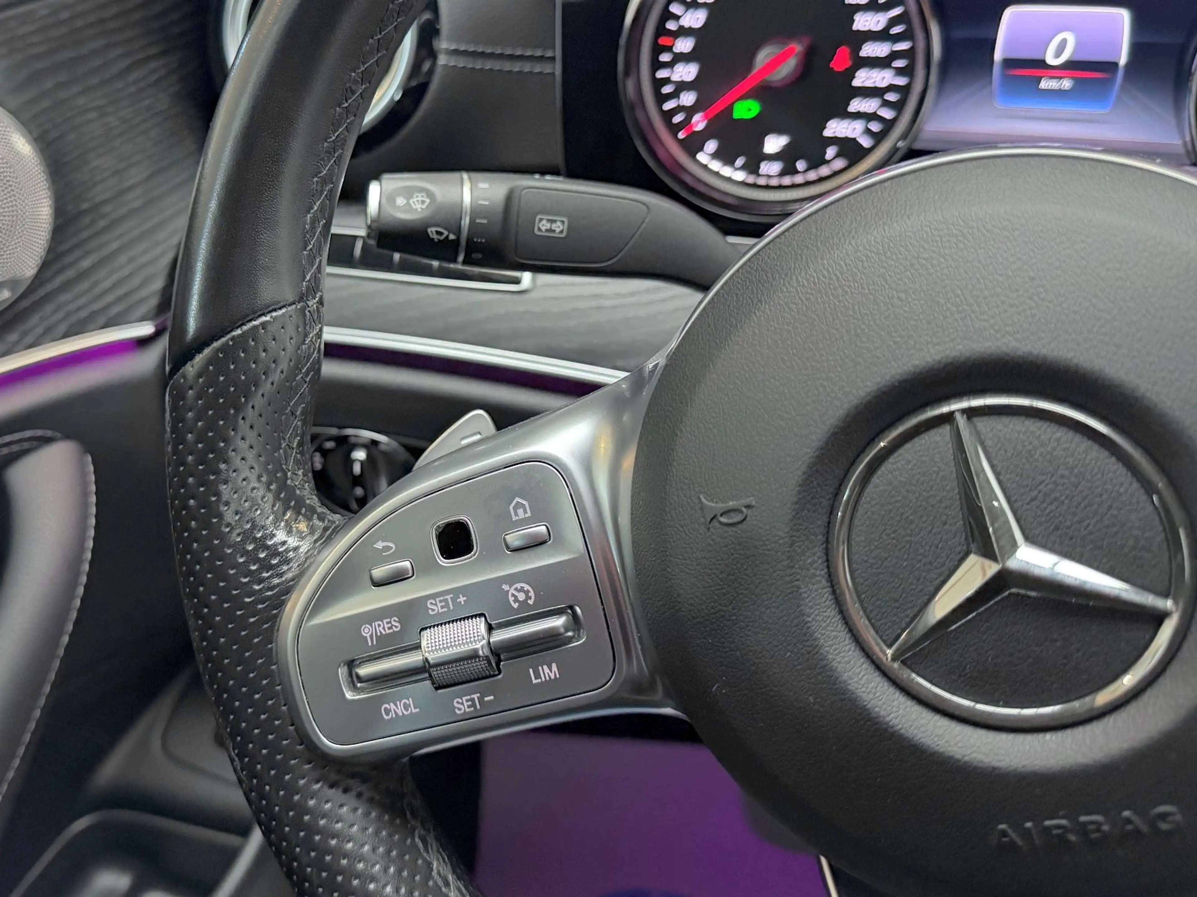 Mercedes-Benz E 220 d 4Matic 9G-Tronic AMG Line LEDER/KAMERA — photo 13