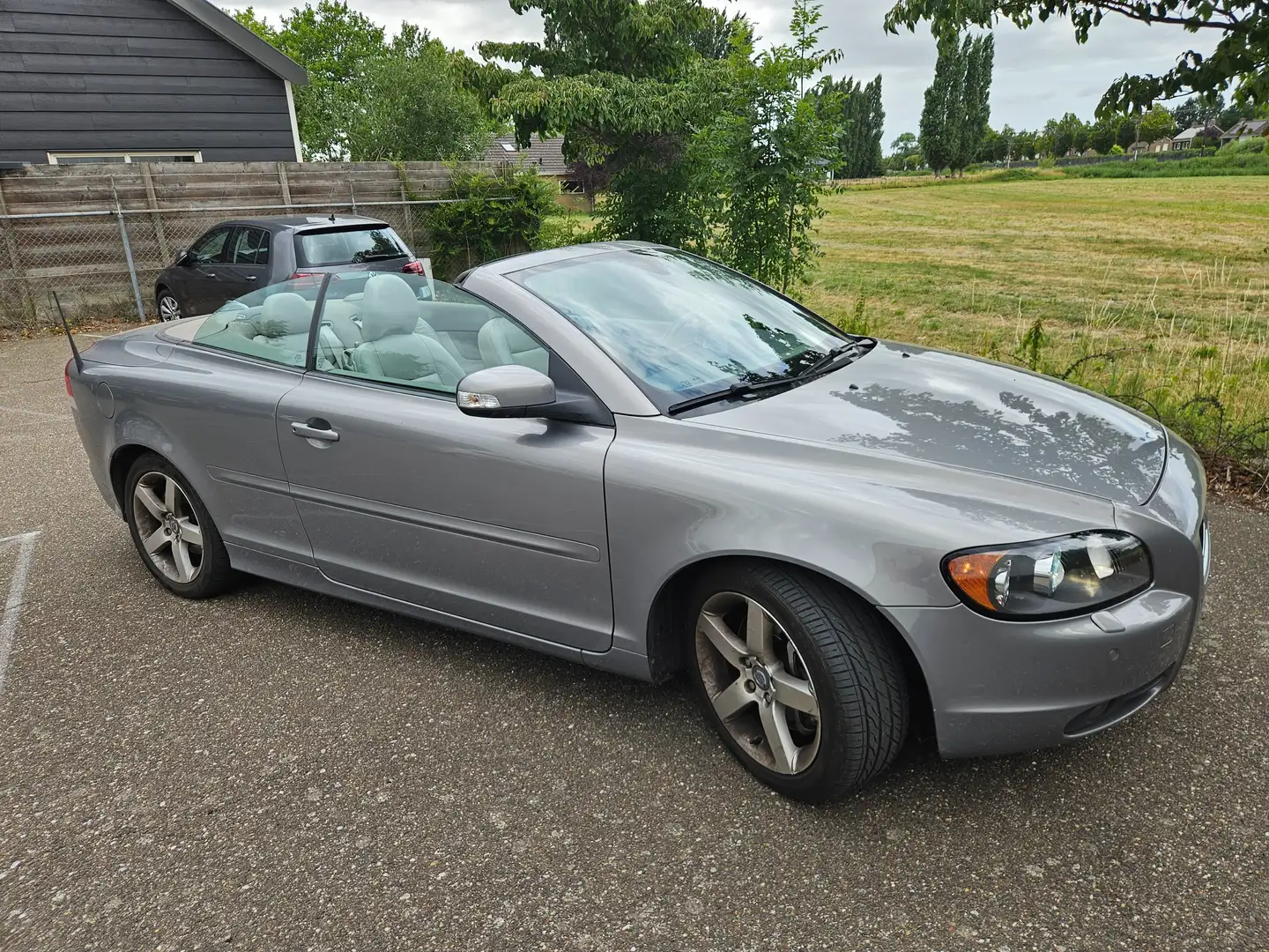 Volvo C70 Summun Leder Navi PDC Grijs - 1
