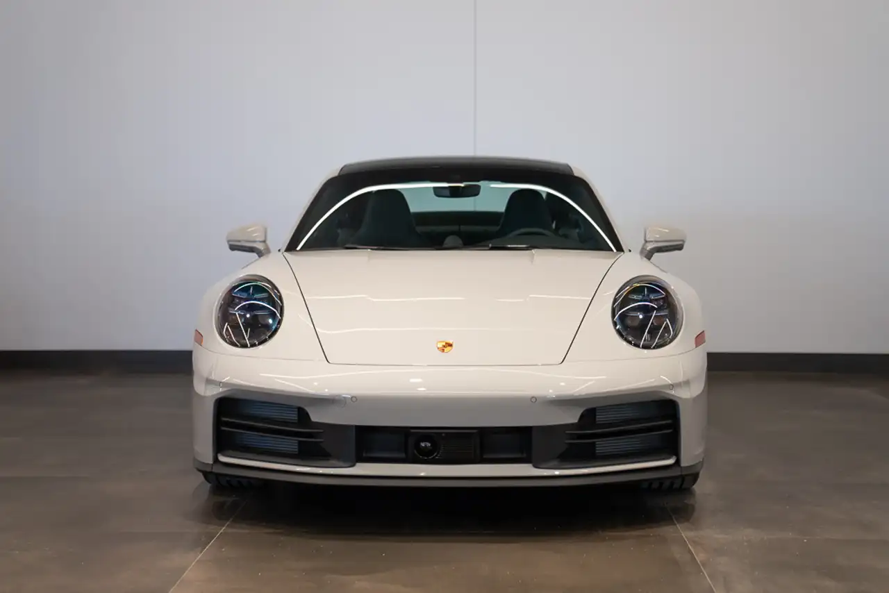 Porsche 911 снимка Porsche 911