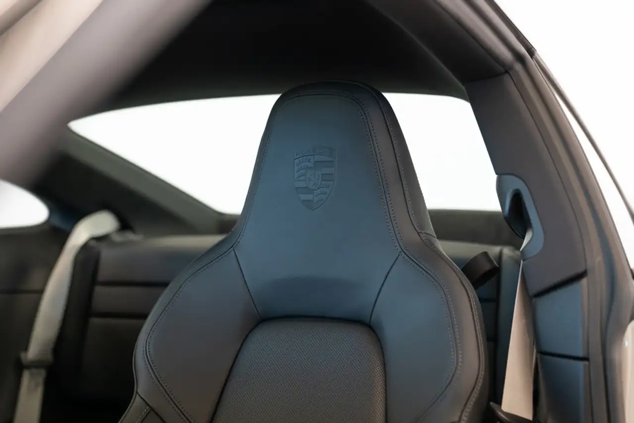 Porsche 911 снимка Porsche 911
