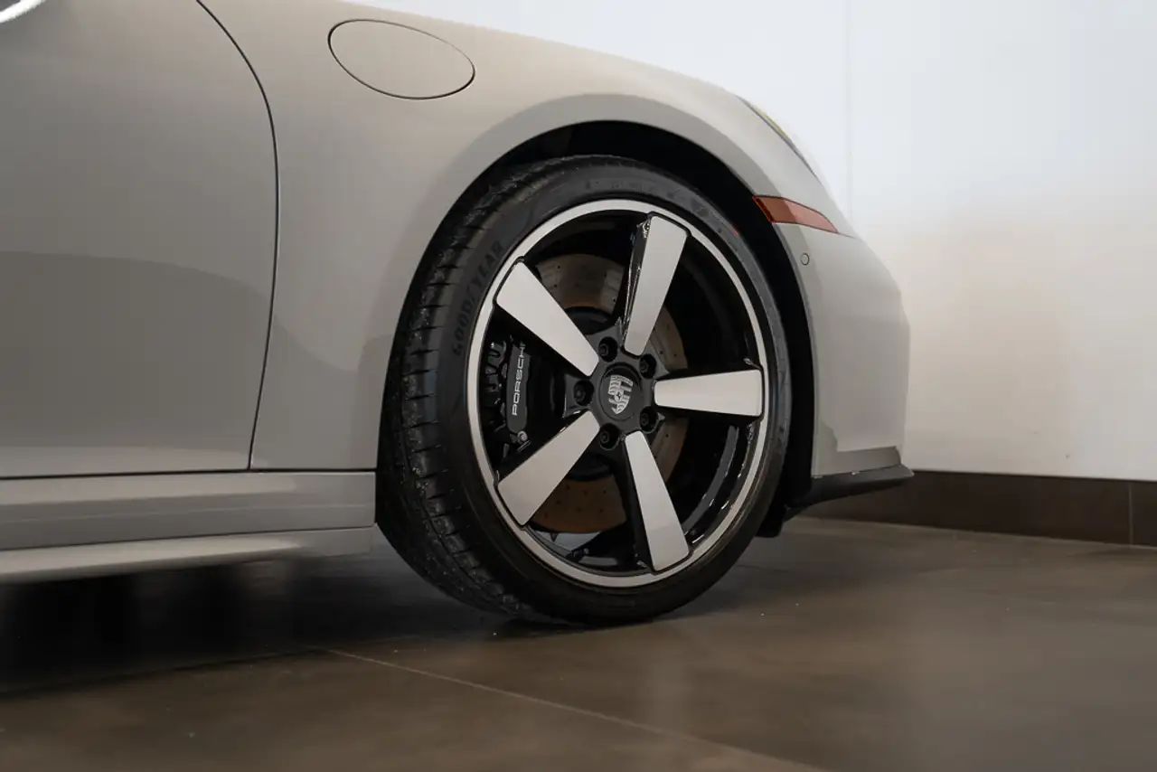 Porsche 911 снимка Porsche 911