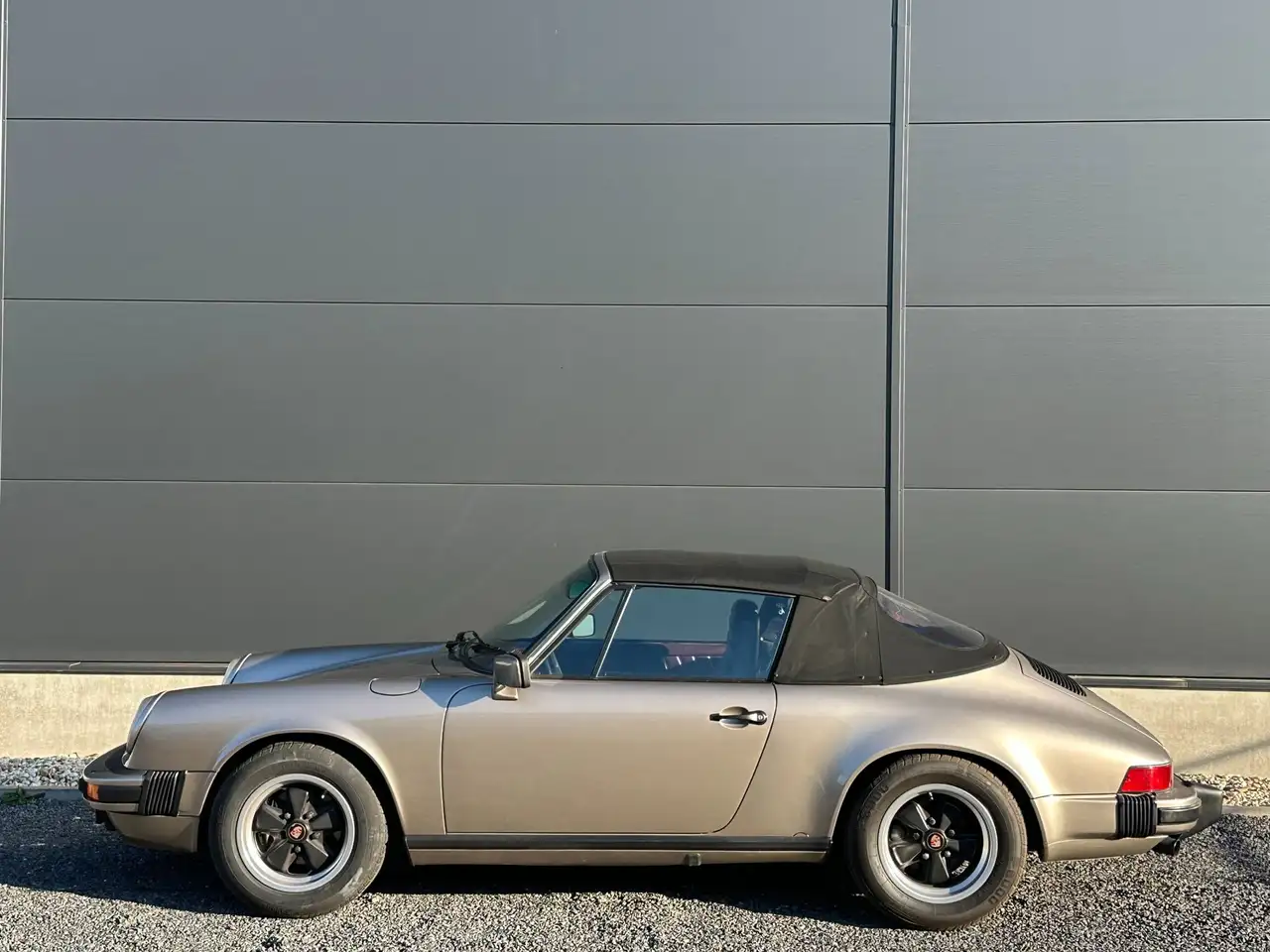 Porsche 911 3.2 Carrera Cabriolet, foto 3