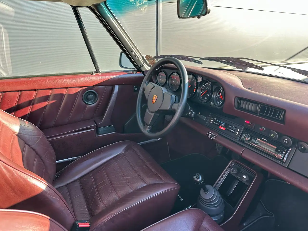 Porsche 911 3.2 Carrera Cabriolet, foto 12