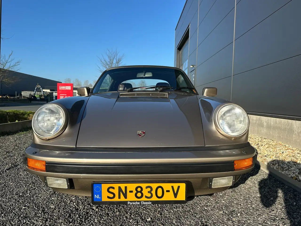 Porsche 911 3.2 Carrera Cabriolet, foto 8