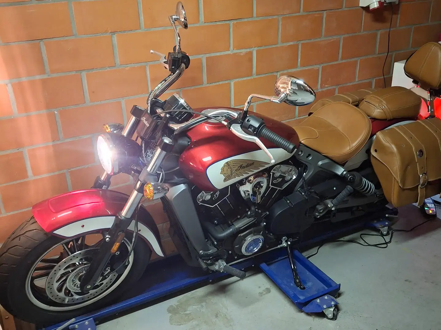 Indian Scout 1133cc Rood - 1
