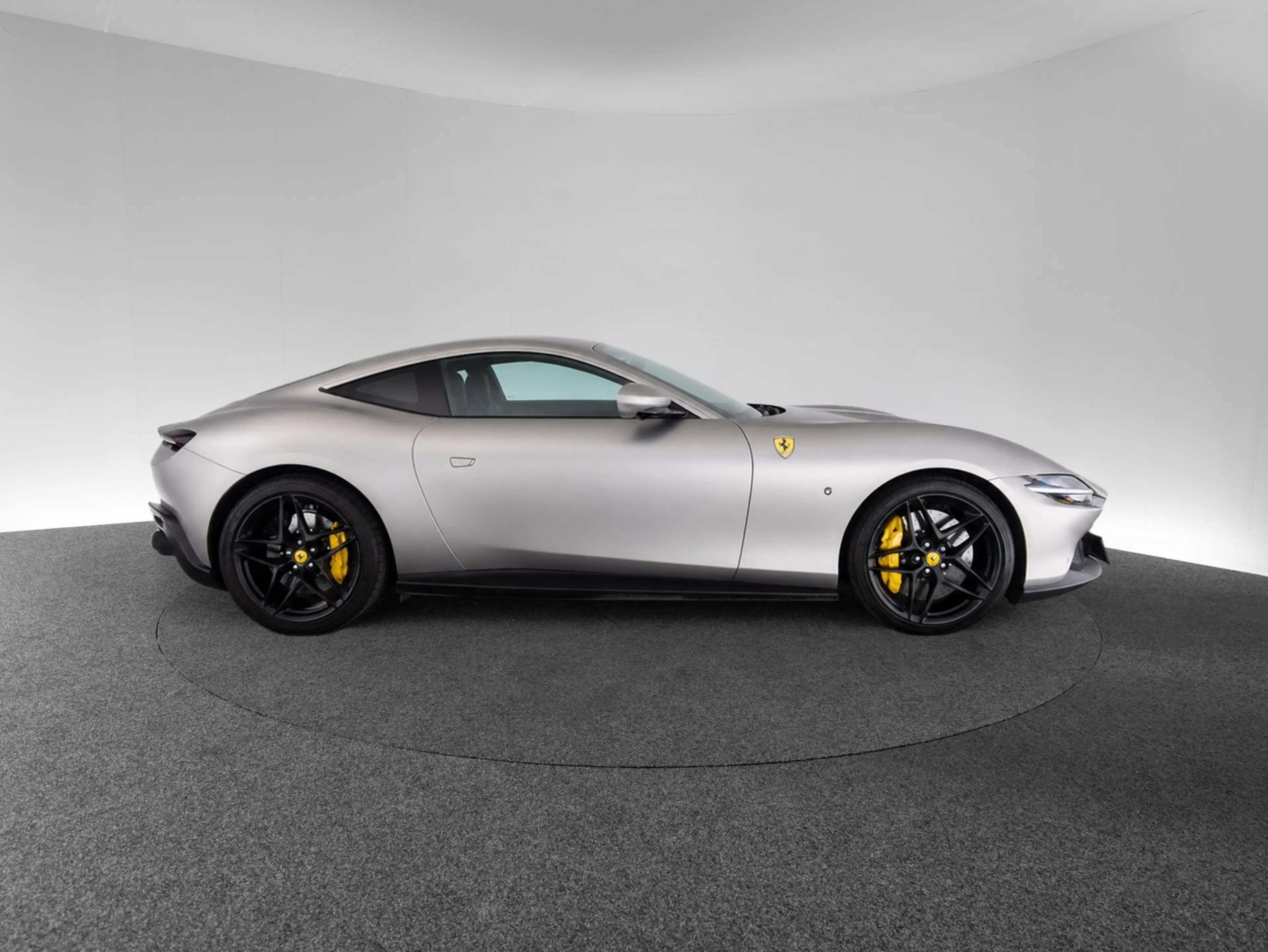 Ferrari Roma — photo 4