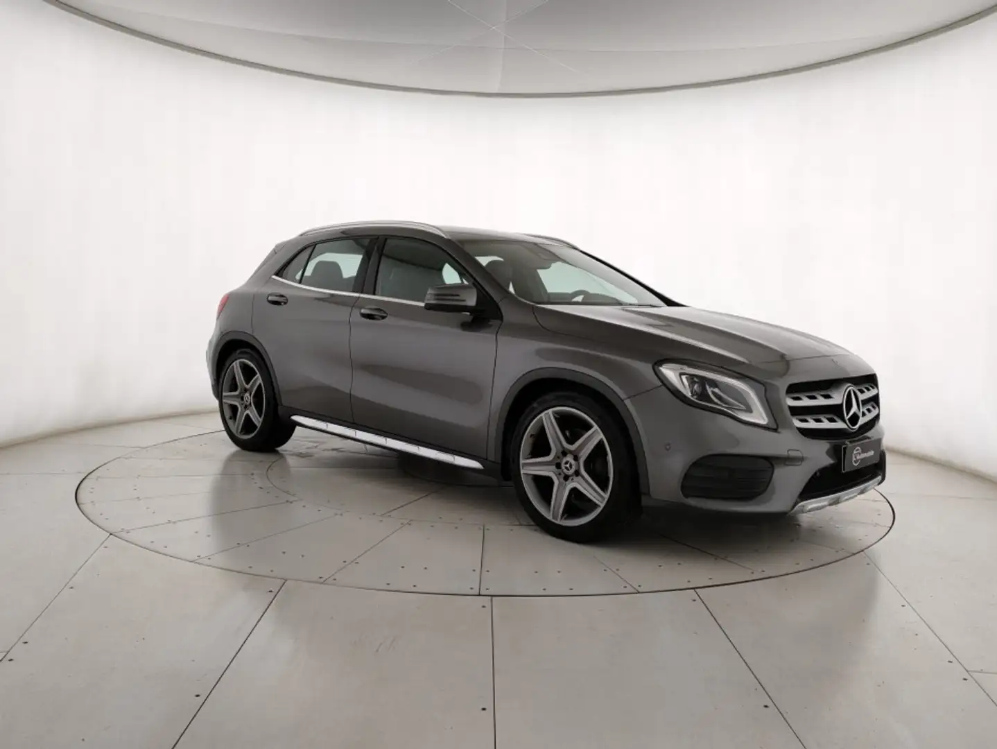 Mercedes-Benz GLA 220 GLA 220 d Premium 4matic auto Grigio - 1