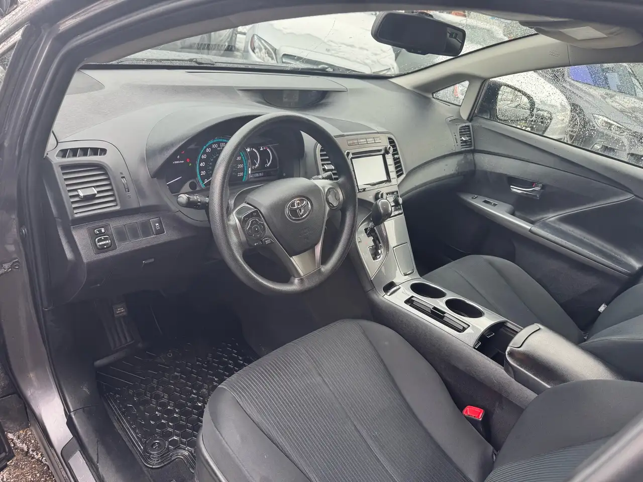 Toyota Venza снимка Toyota Venza