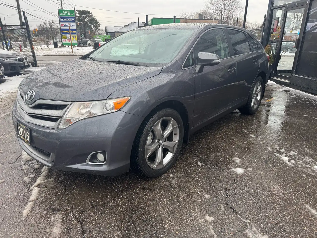 Toyota Venza снимка Toyota Venza