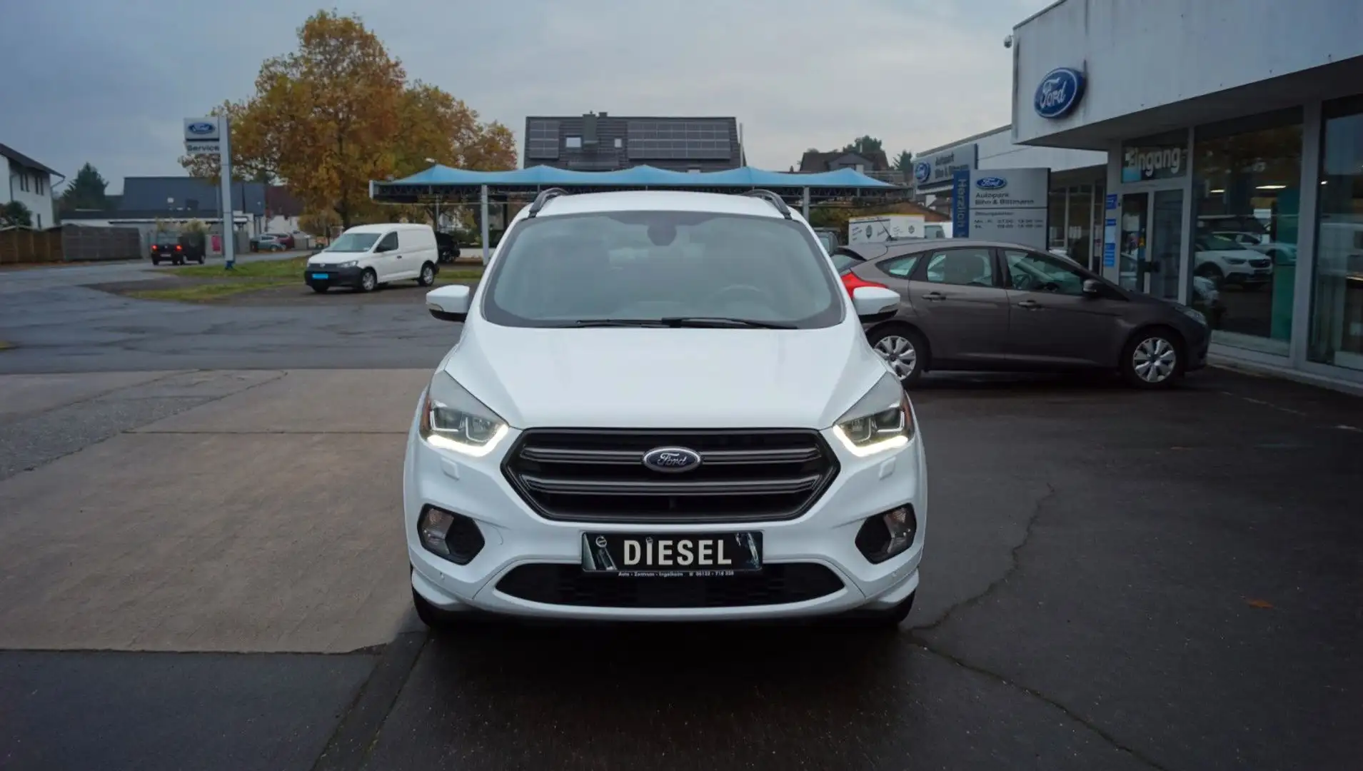 Ford Kuga 2.0 TDCi ST-Line AHK+Nav+Alcan+PDC+SHZ+Lenk Weiß - 2