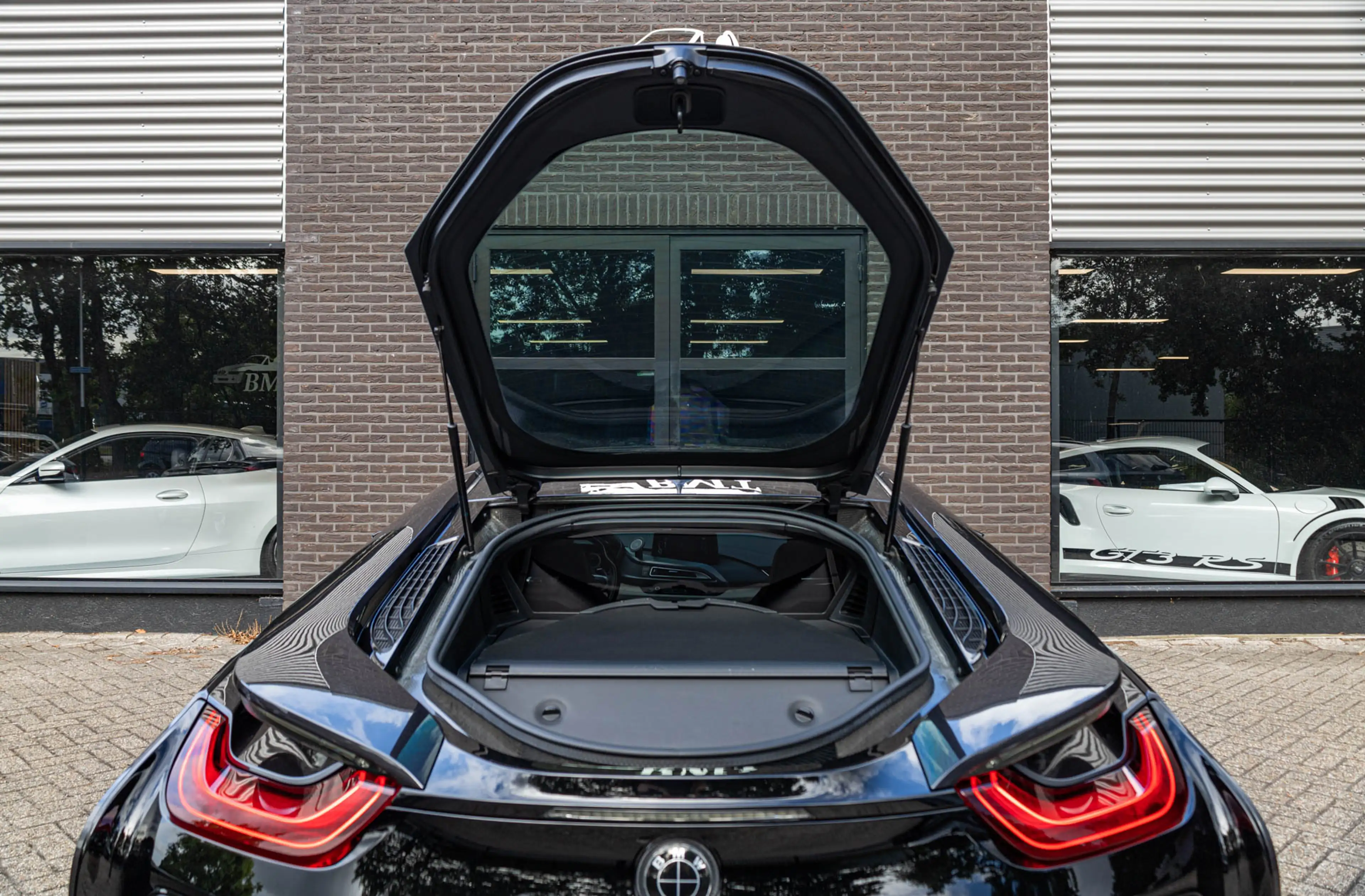 BMW i8 I12 / NAP / Head-Up / HK / 22 Inch / Keyless — photo 44