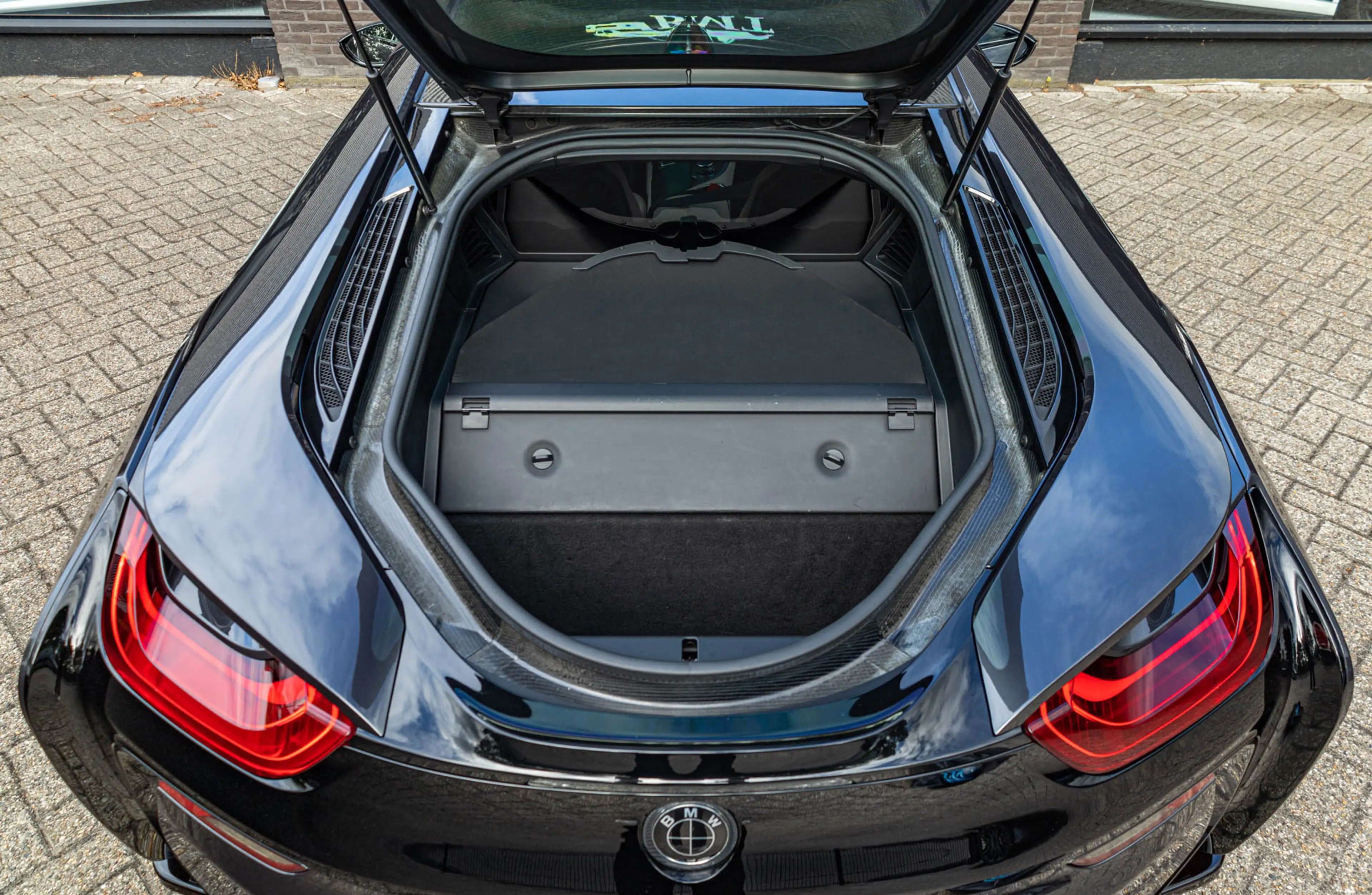 BMW i8 I12 / NAP / Head-Up / HK / 22 Inch / Keyless — photo 43