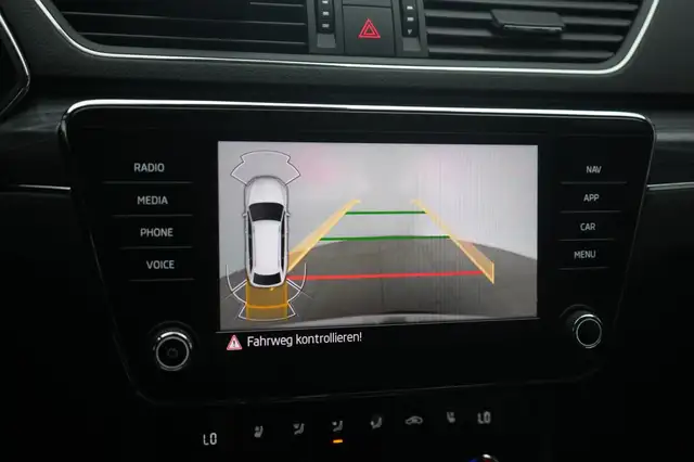 Skoda Superb view 13