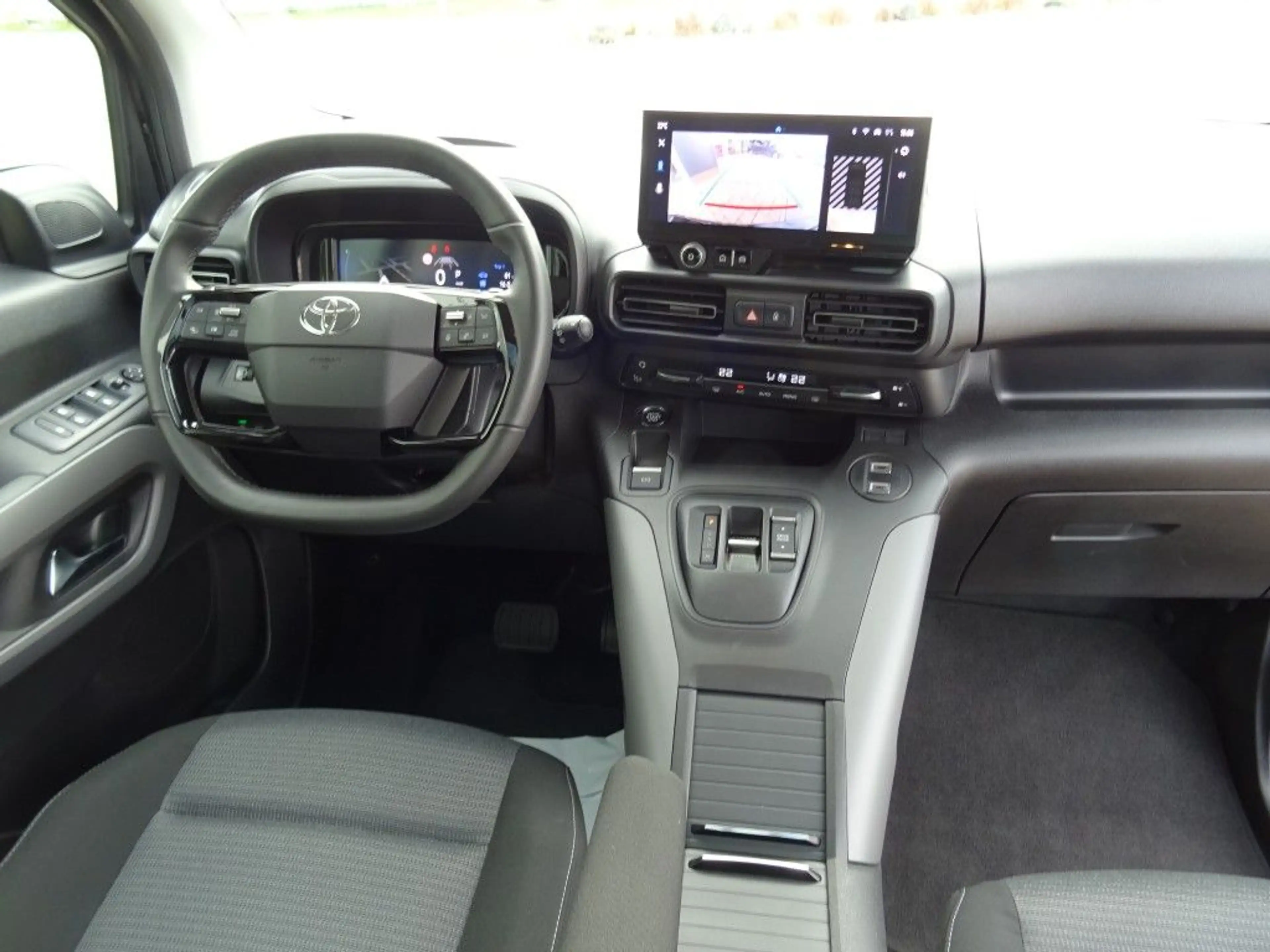 Toyota Proace City Verso 1.5 D-4D L1 Aut Lounge — photo 11