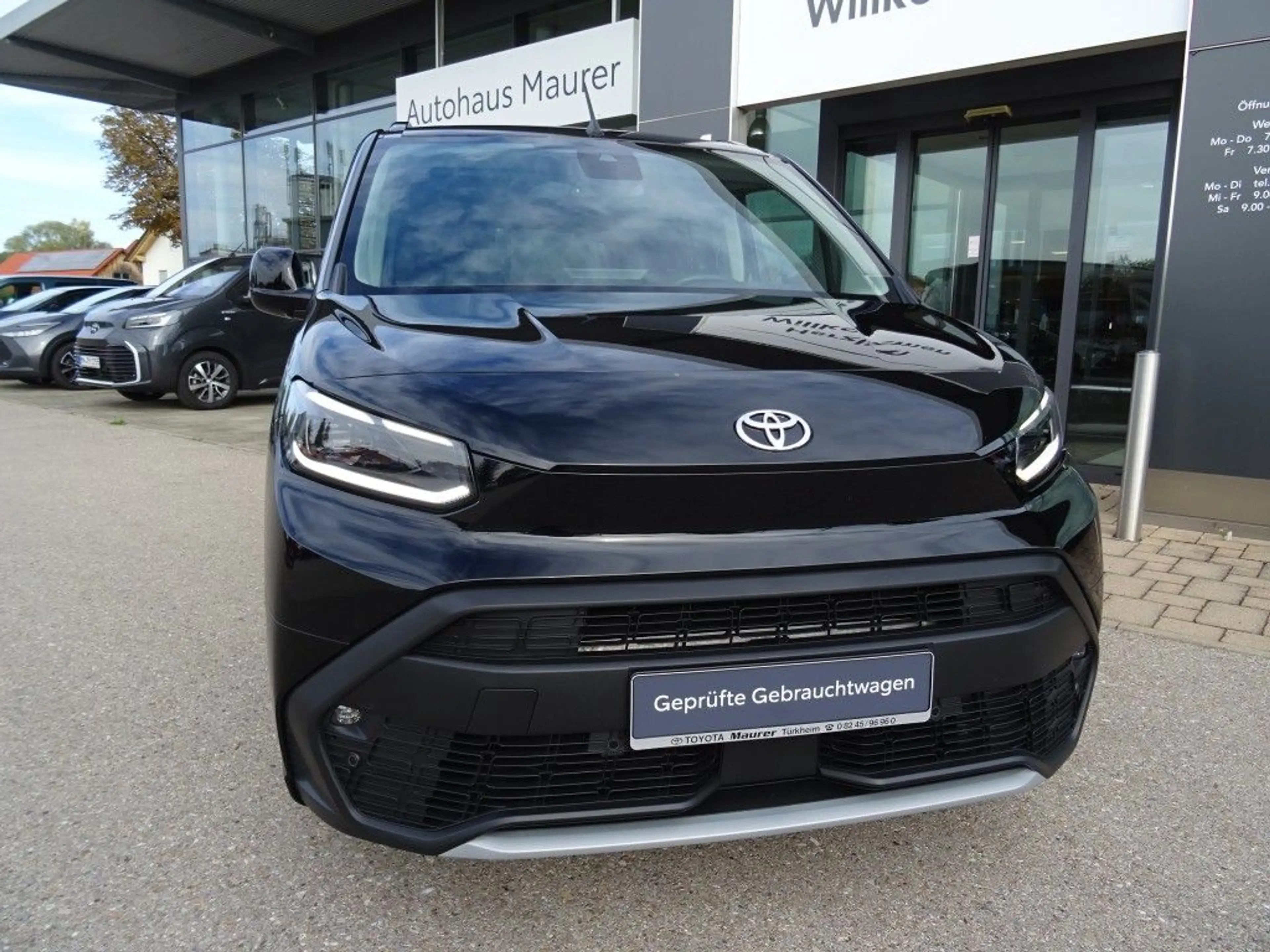 Toyota Proace City Verso 1.5 D-4D L1 Aut Lounge — photo 2