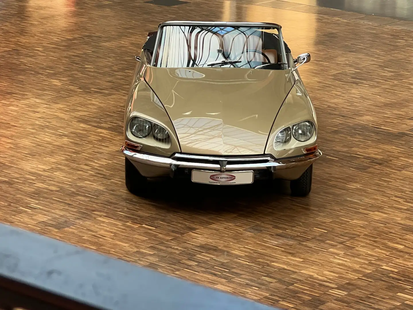 Citroen DS 21 I.E. Décapotable 5-Gang, Werkscabrio Bej - 2