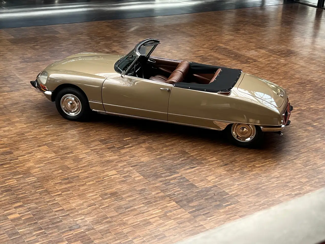 Citroen DS 21 I.E. Décapotable 5-Gang, Werkscabrio, foto 10