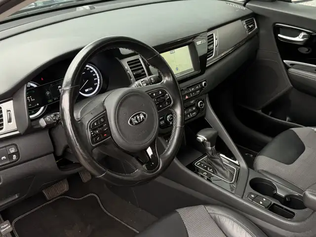 Kia Niro view 2