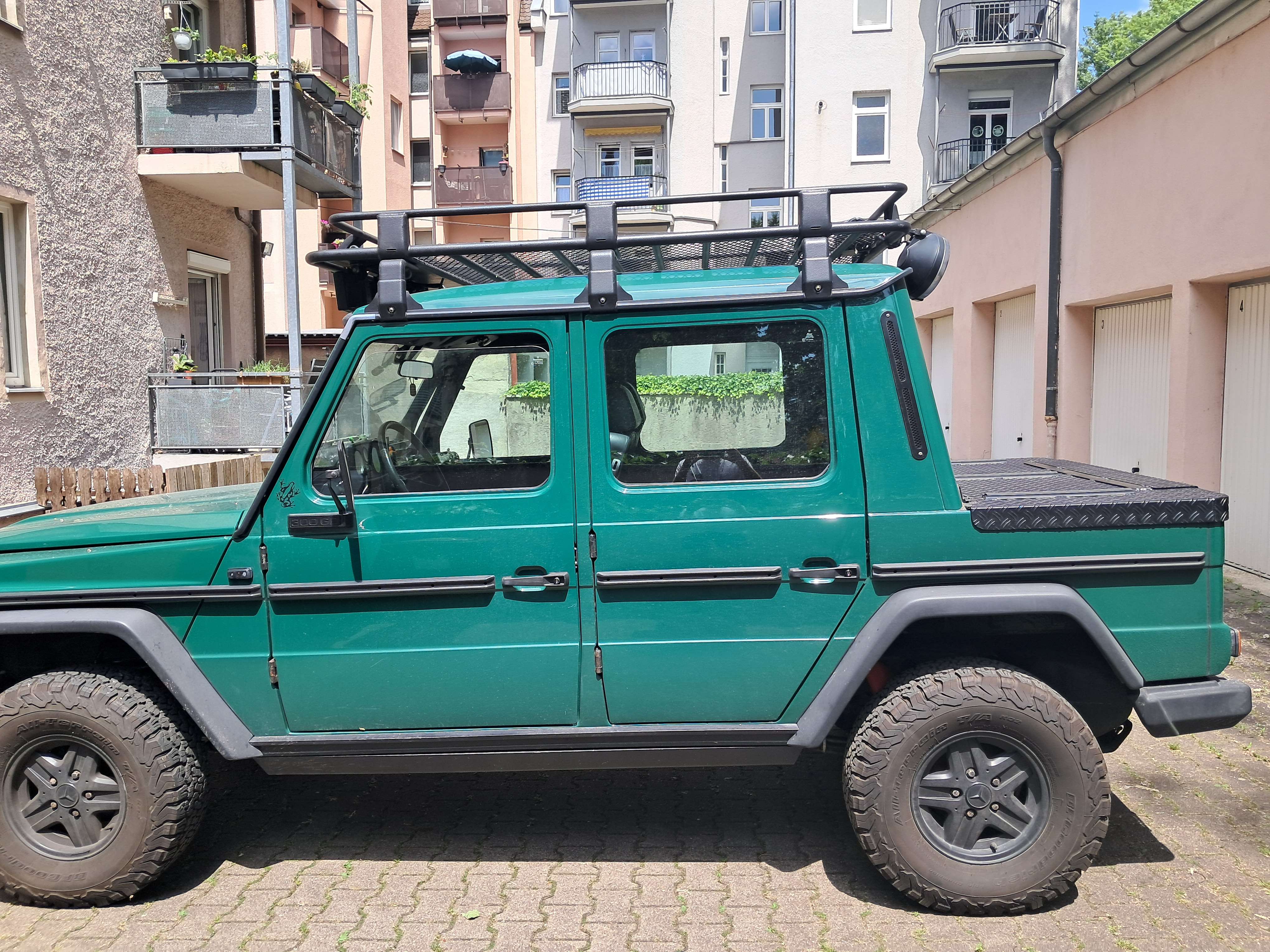 Second hand Mercedes Benz G-Class 
